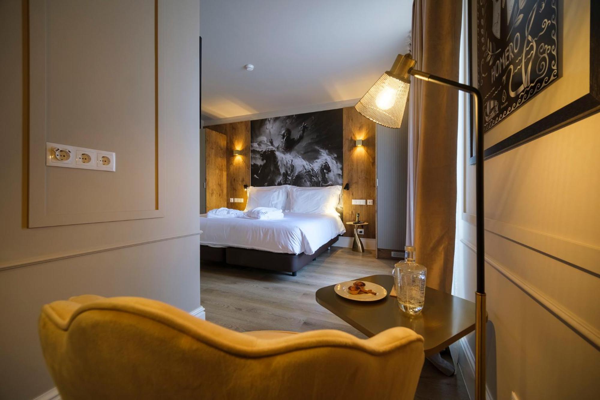 Azores Book Hotel