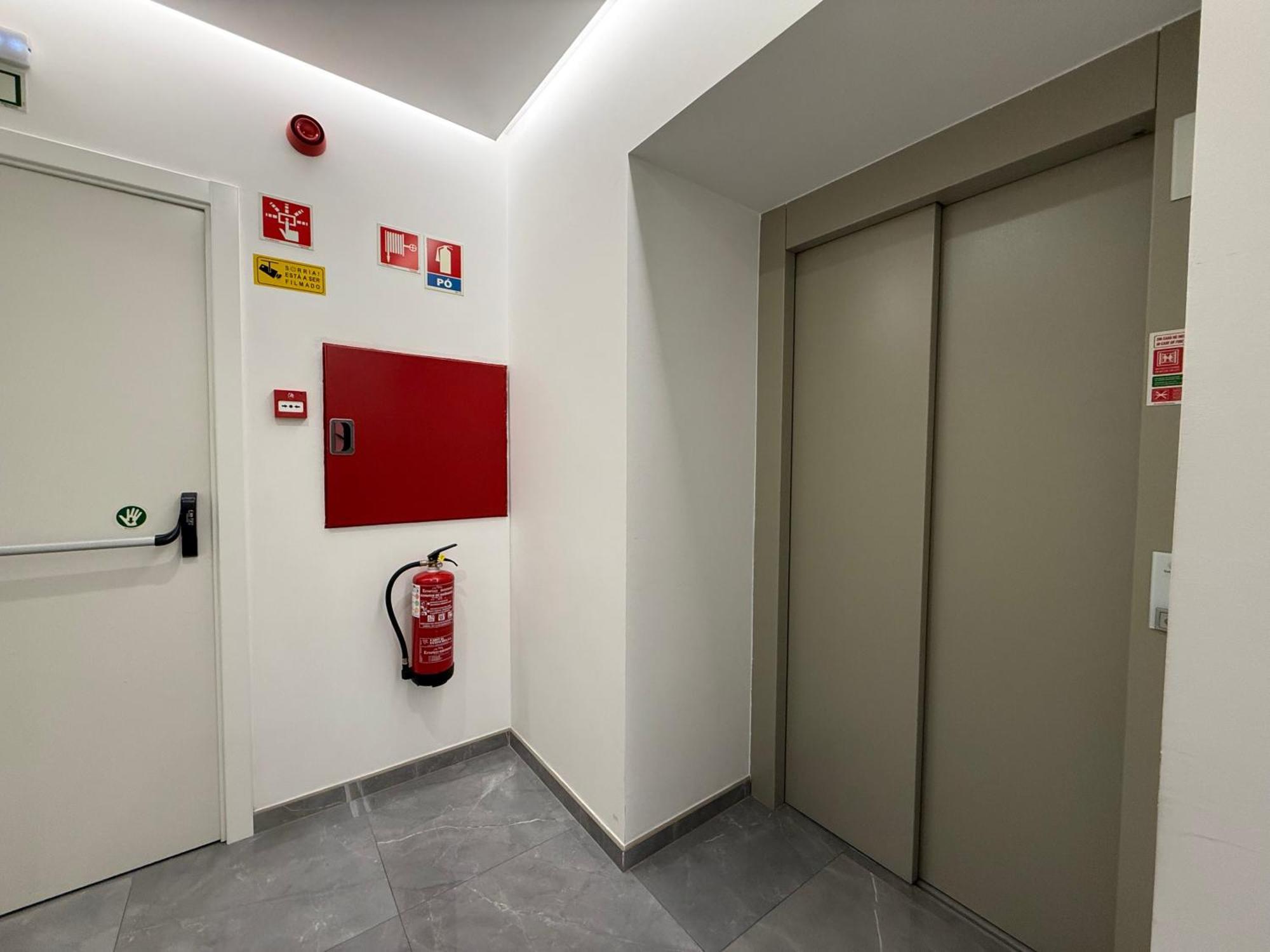 Gold Center Apartment *