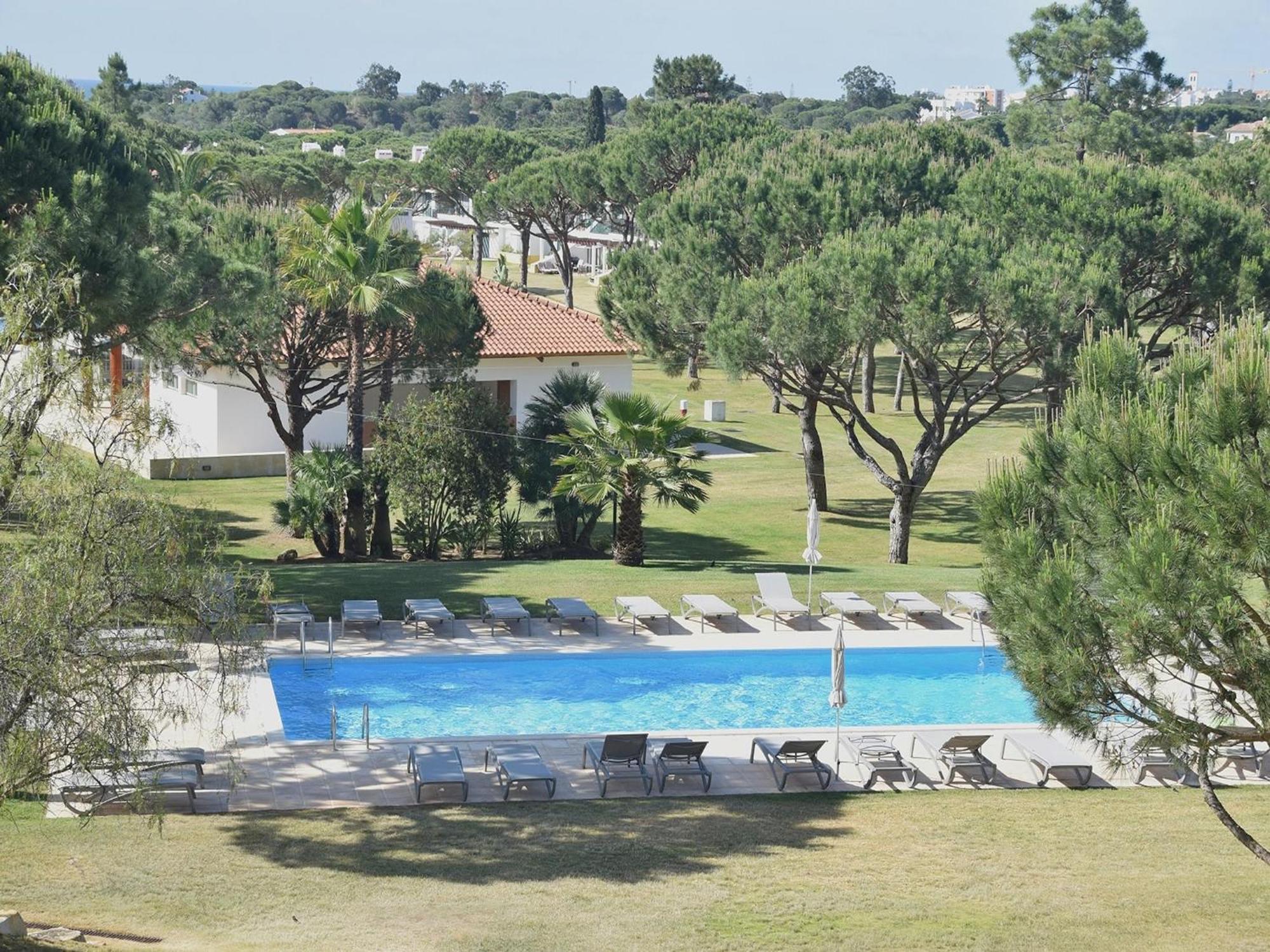 Spacious Apartment In Quarteira With Swimming Pool * Vilamoura