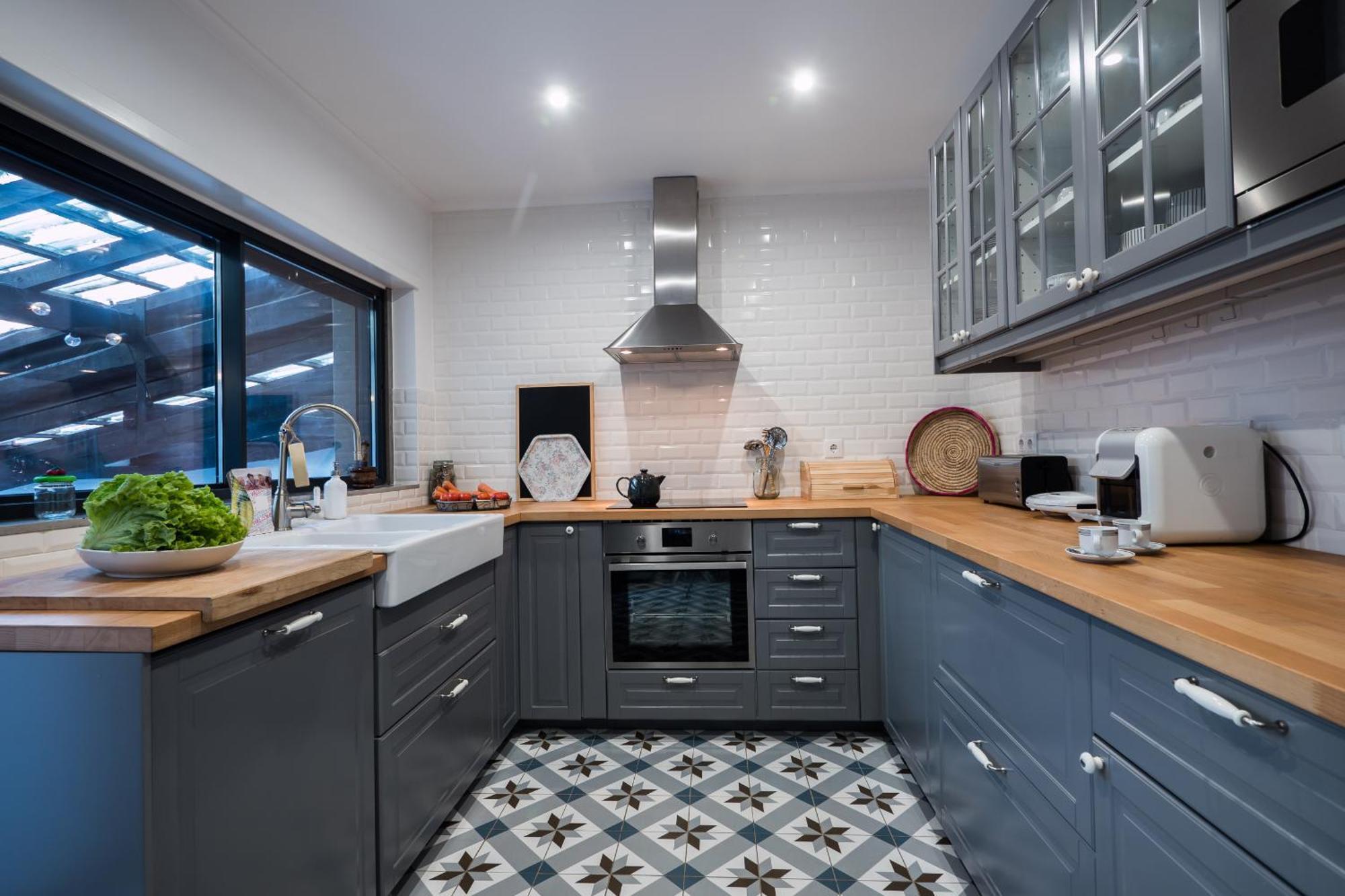 Beguest Sun & Pool House Holiday home