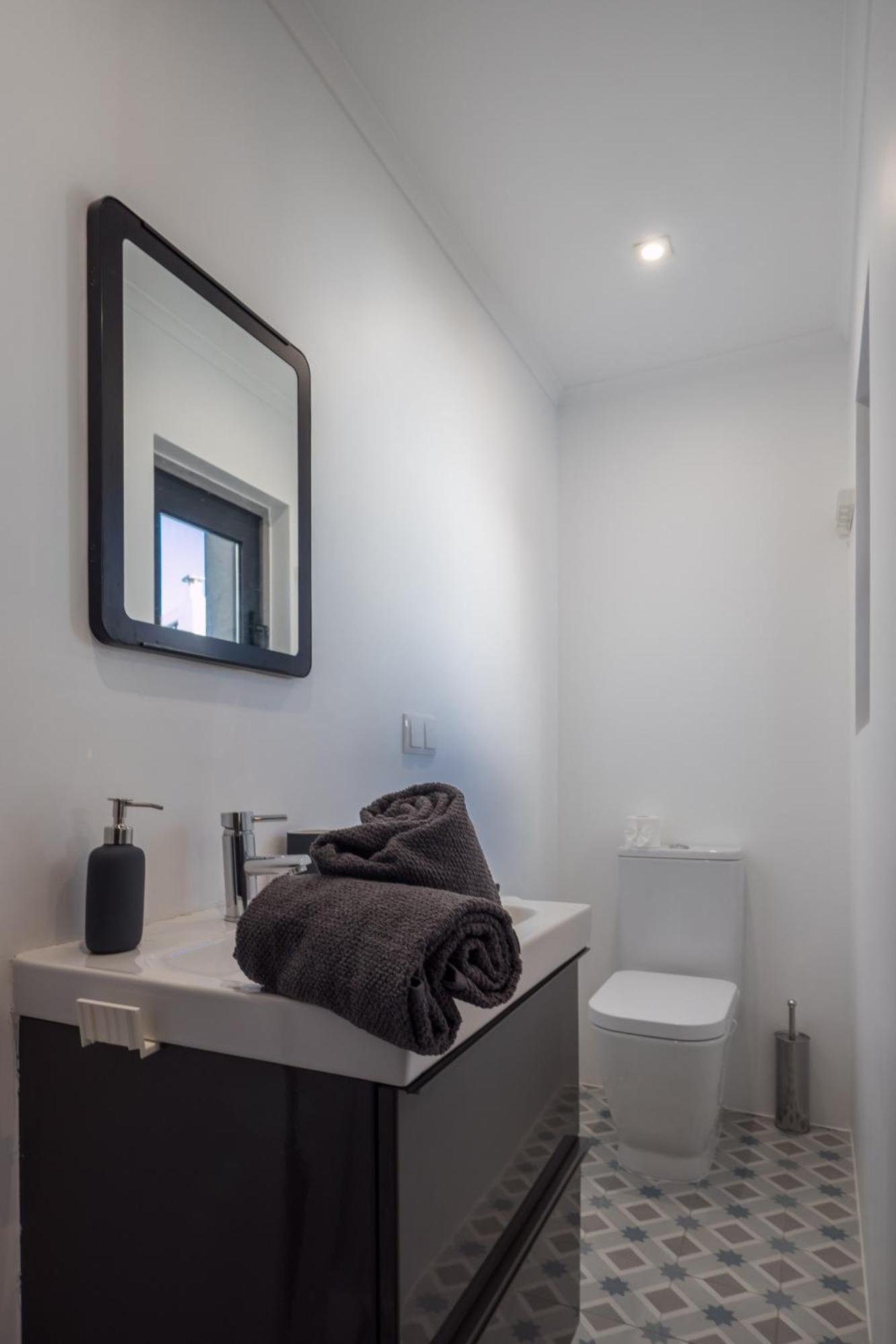 Beguest Sun & Pool House Holiday home *