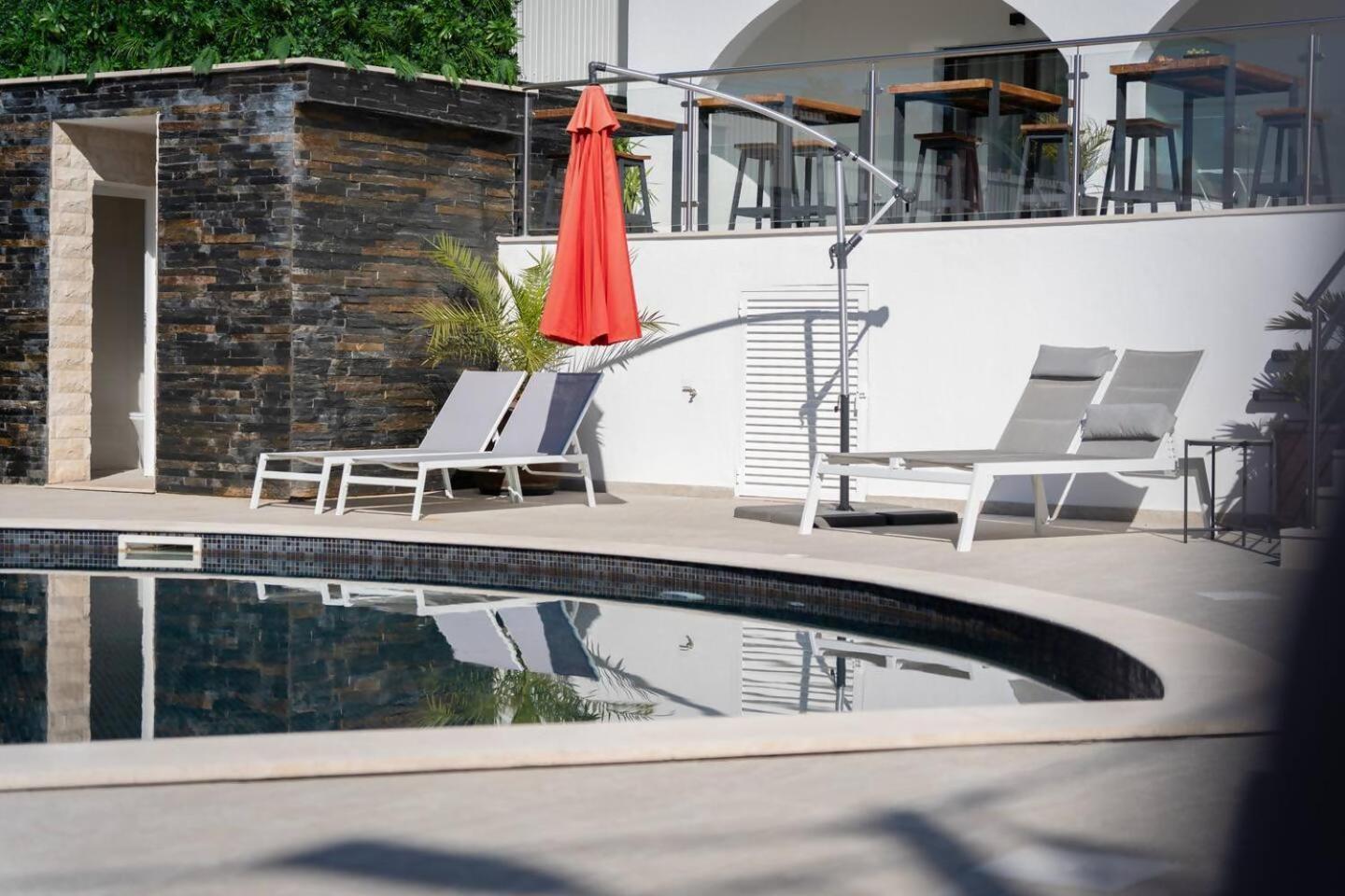 Malpique Heated Pool & Jacuzzi Albufeira