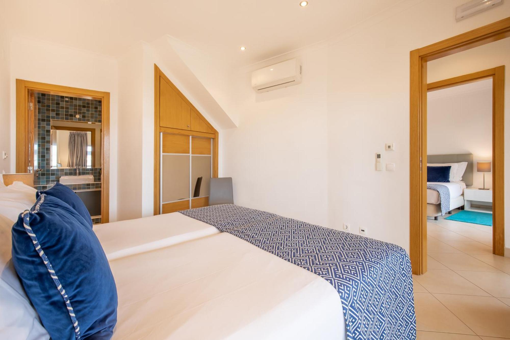 Nau Village Holiday park Salema
