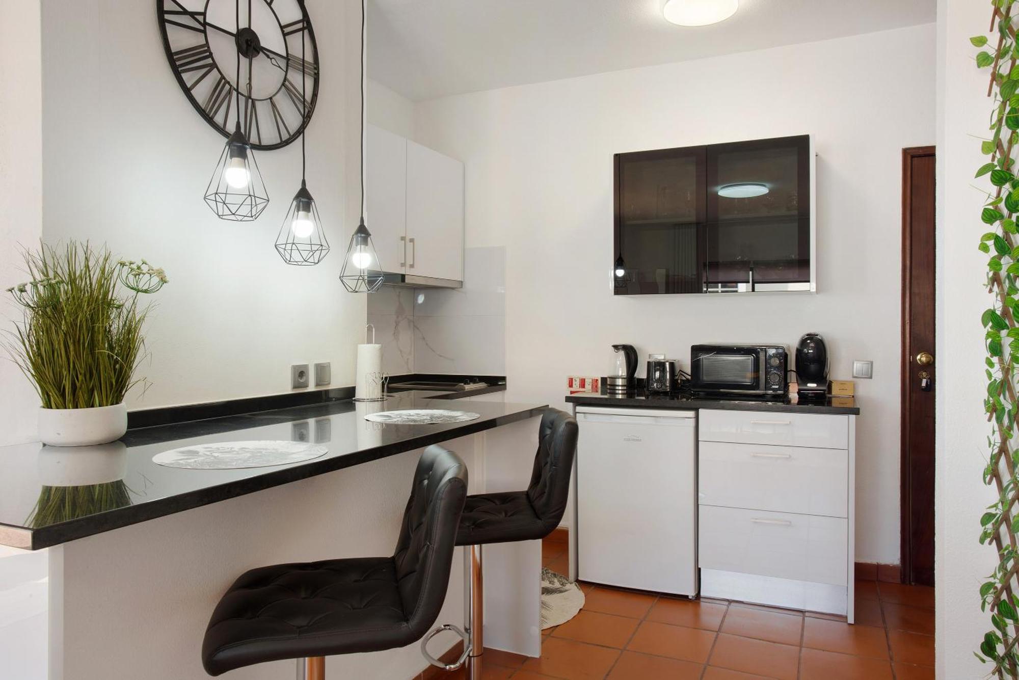 Apartment Lolita Com Terraco Canico (Madeira)