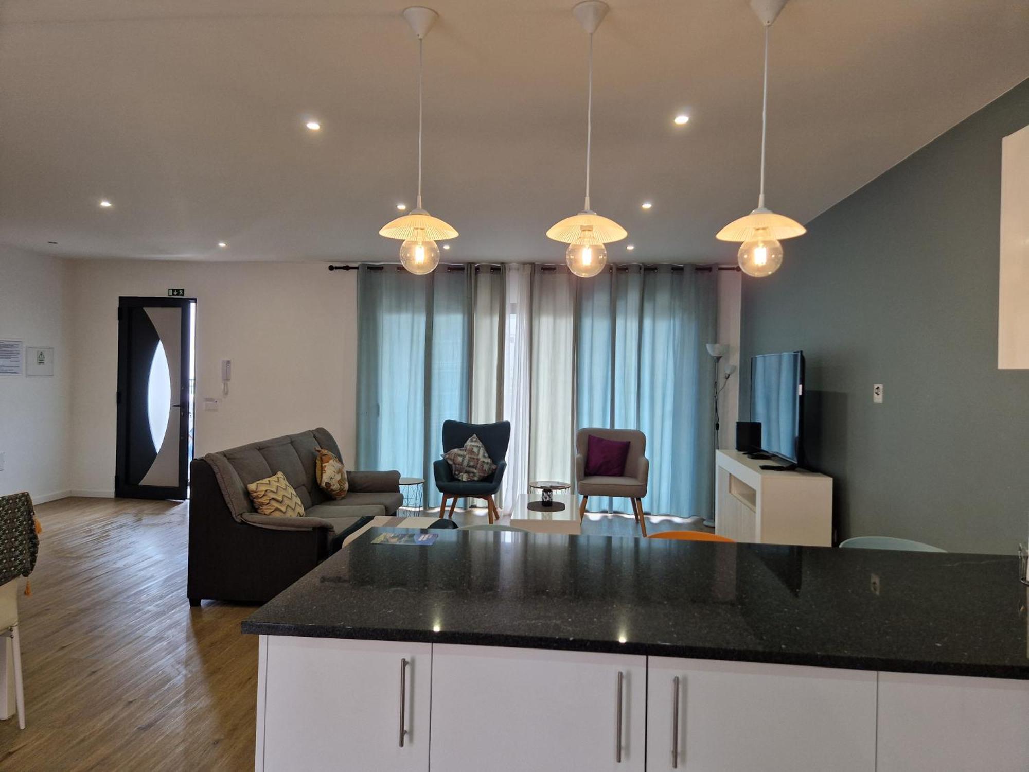 Delightful 2 Bedroom Vacation - D Apartment Machico (Madeira)