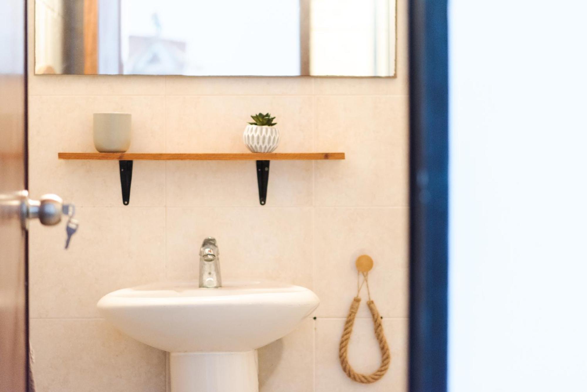Seaview Ensuite In Centre - Casa Maluka Guest house