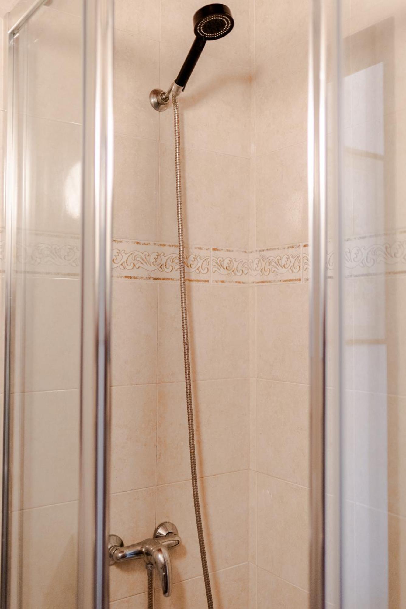 Seaview Ensuite In Centre - Casa Maluka Guest house *