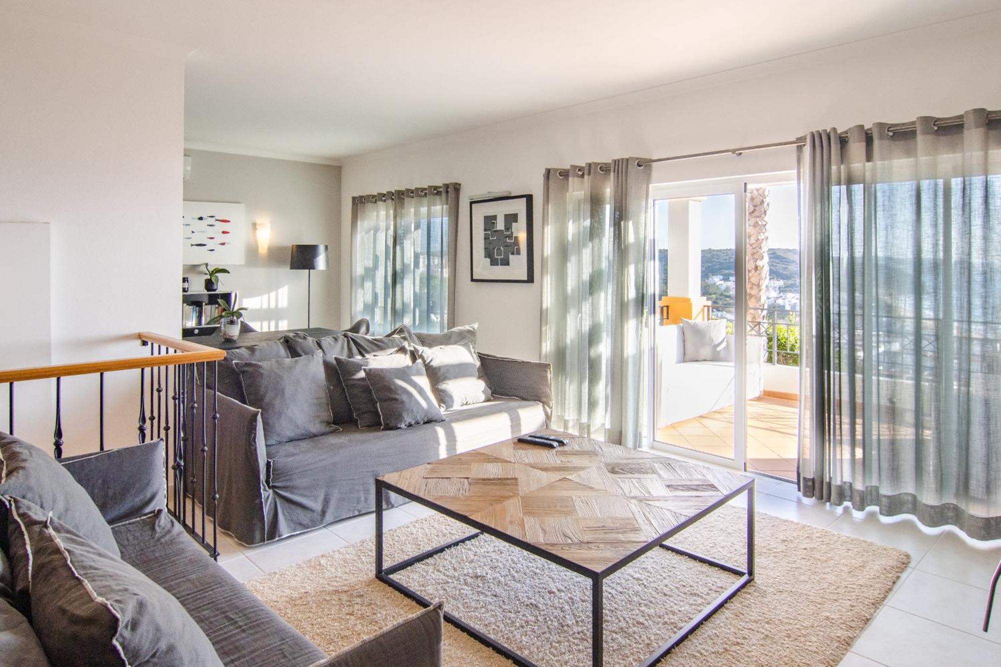 The View - Santo Antonio Villas, Golf & 4*