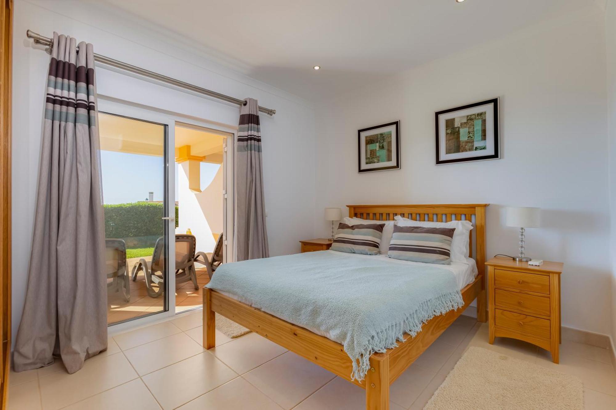 The View - Santo Antonio Villas, Golf & Salema