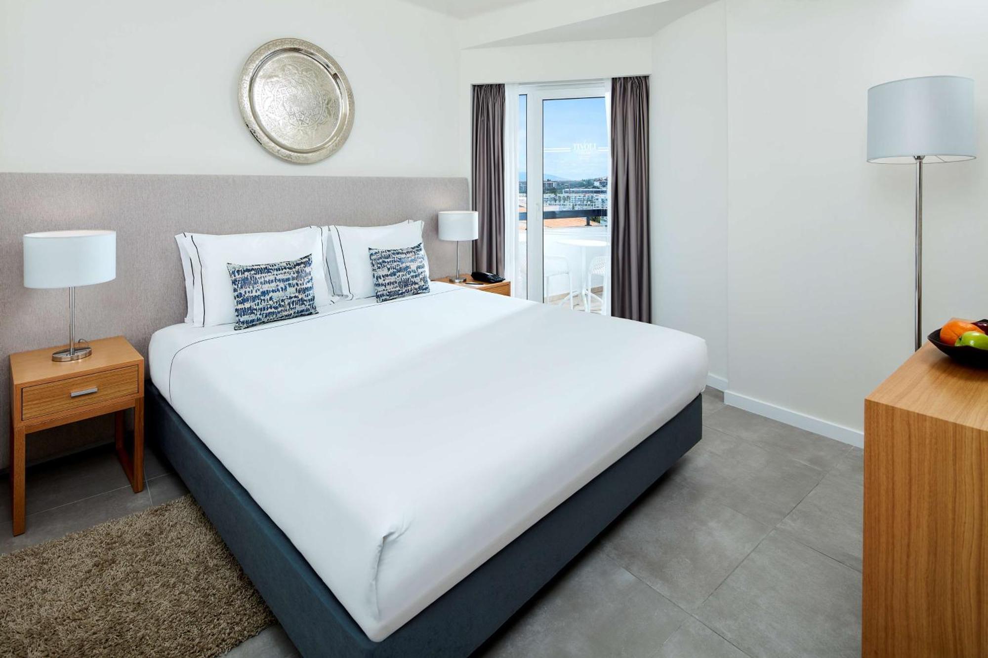Tivoli 4* Lagos
