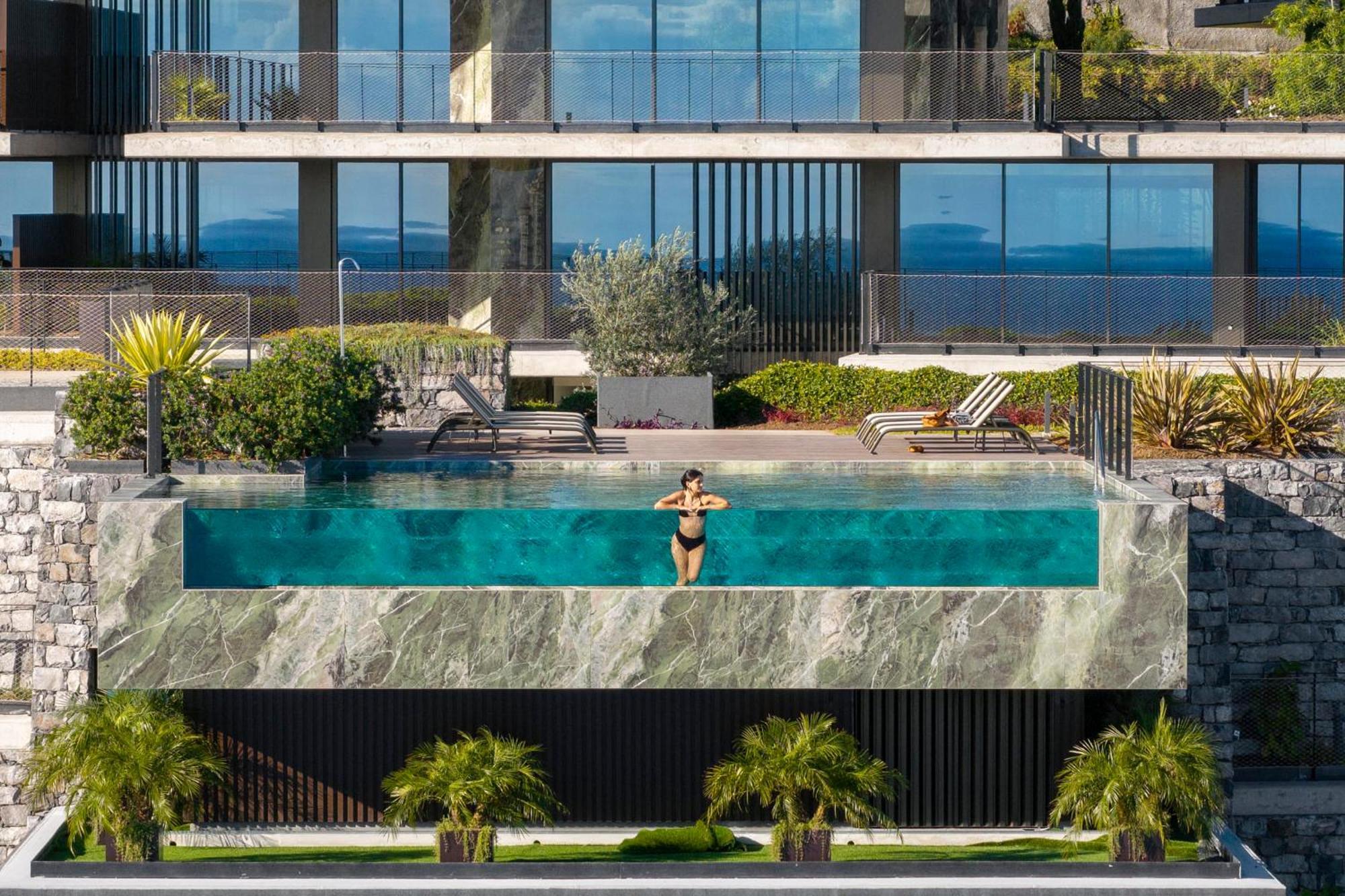 Savoy Monumentalis I By An Island *