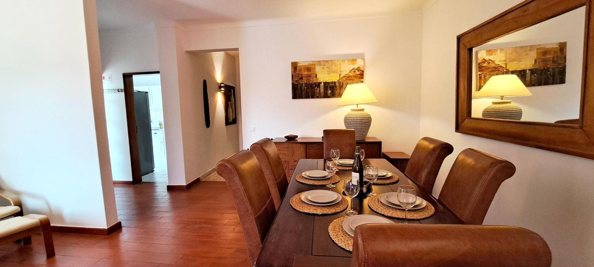 Charming Carvoeiro Villa, Algarve With Private Pool, Sea Views And Walk To *