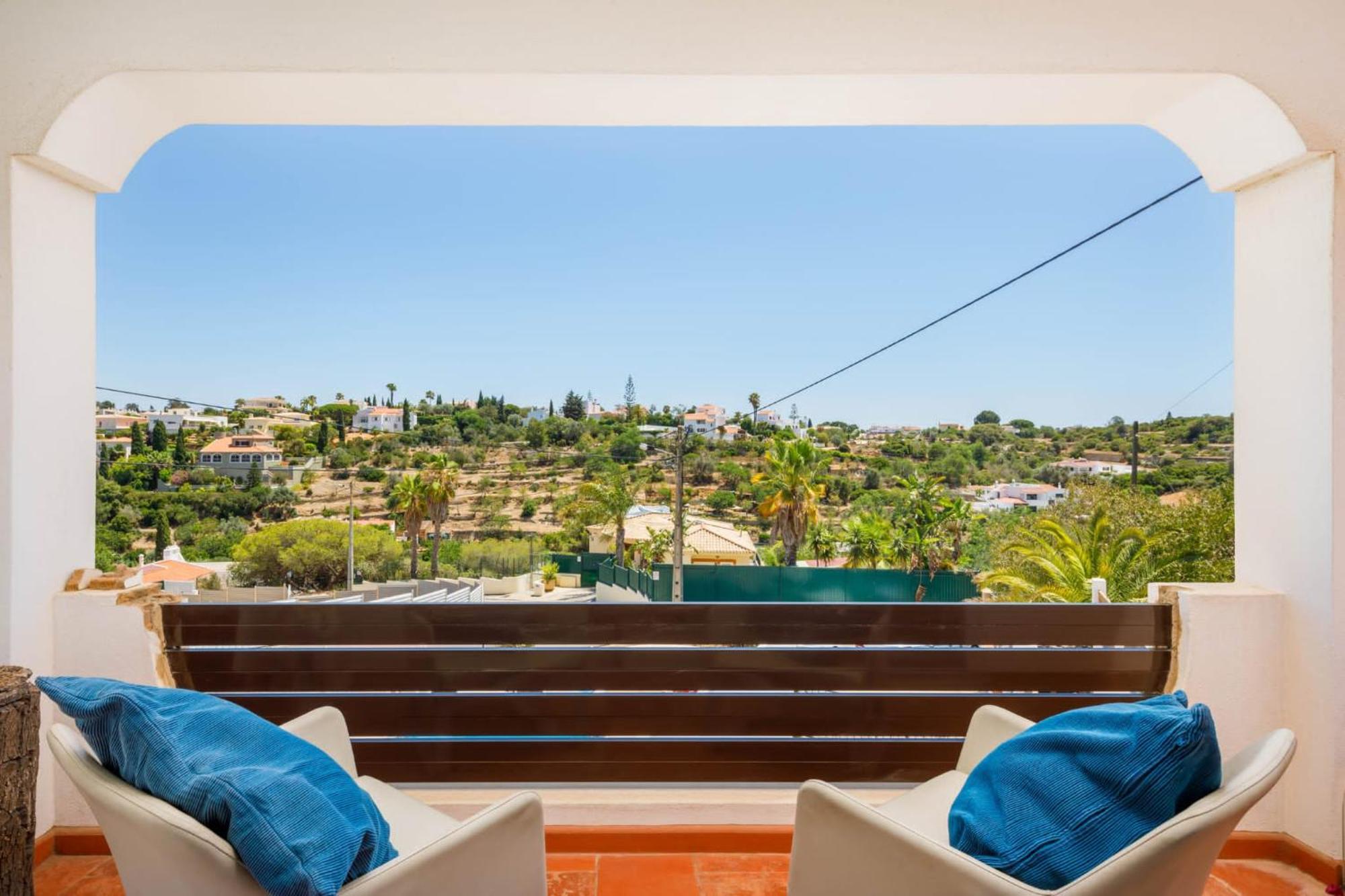 Villa Charming Carvoeiro Villa, Algarve With Private Pool, Sea Views And Walk To Carvoeiro (Lagoa)