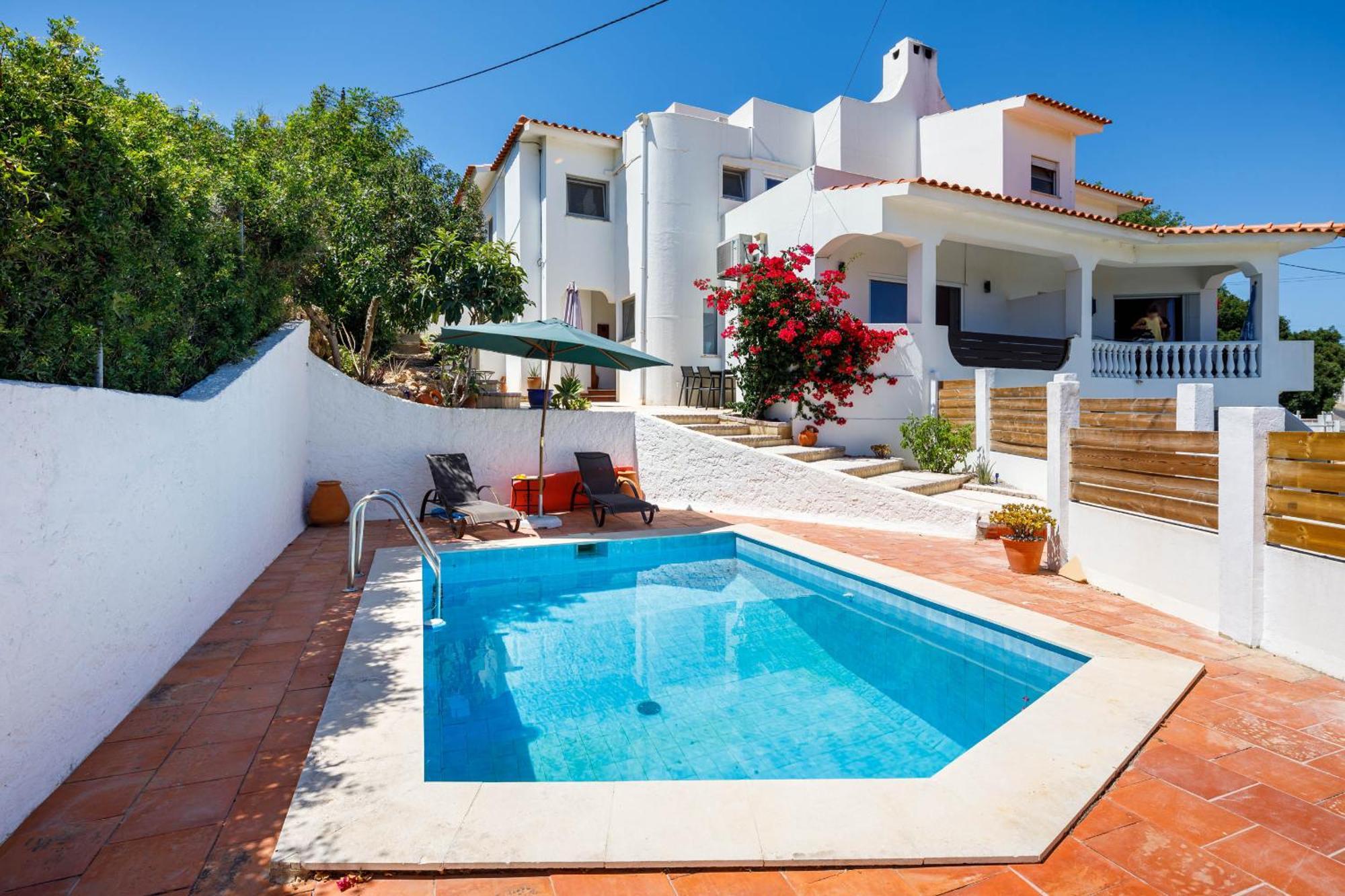 Charming Carvoeiro Villa, Algarve With Private Pool, Sea Views And Walk To Carvoeiro (Lagoa)