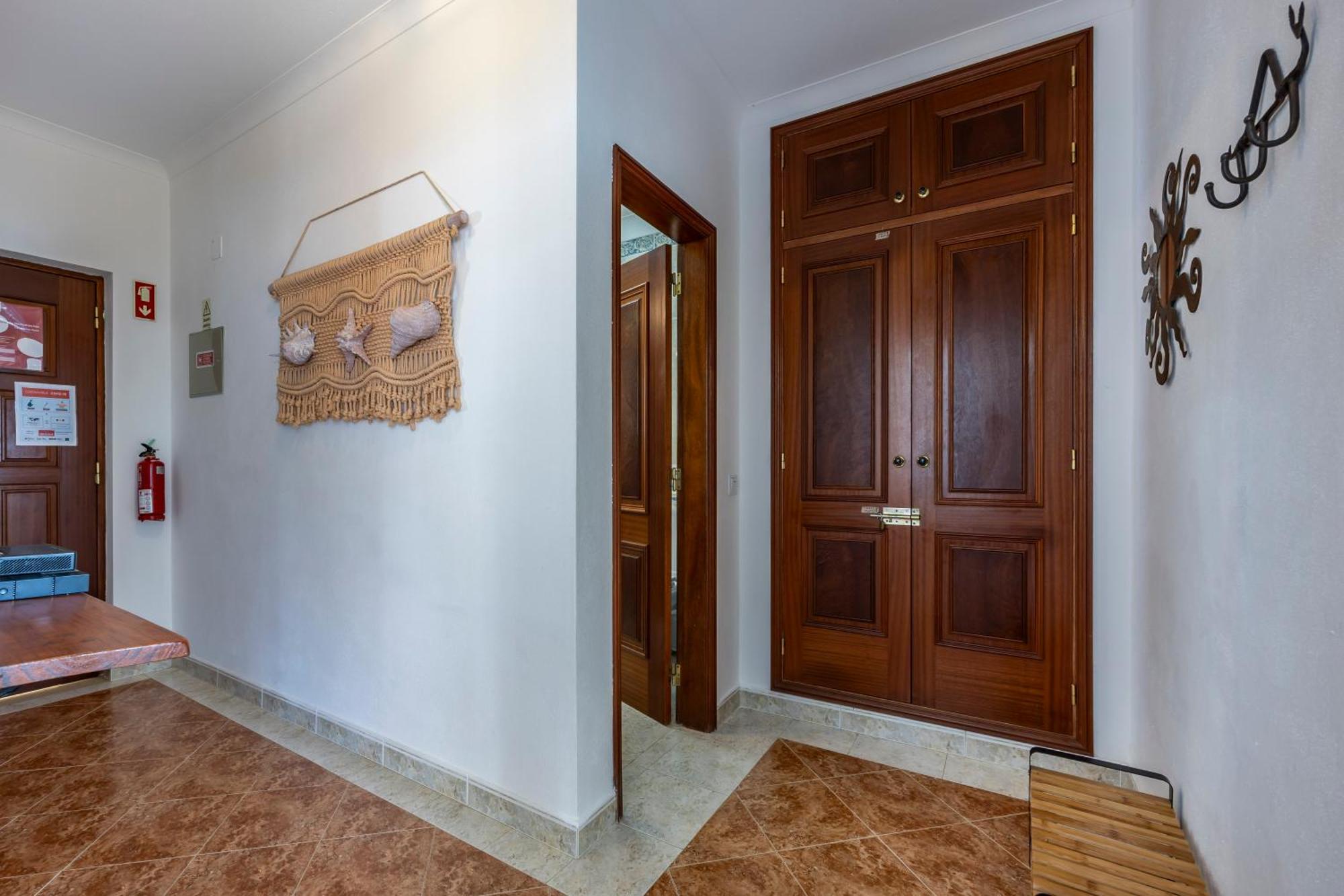 Apartment Heaven - Floor Seaview *