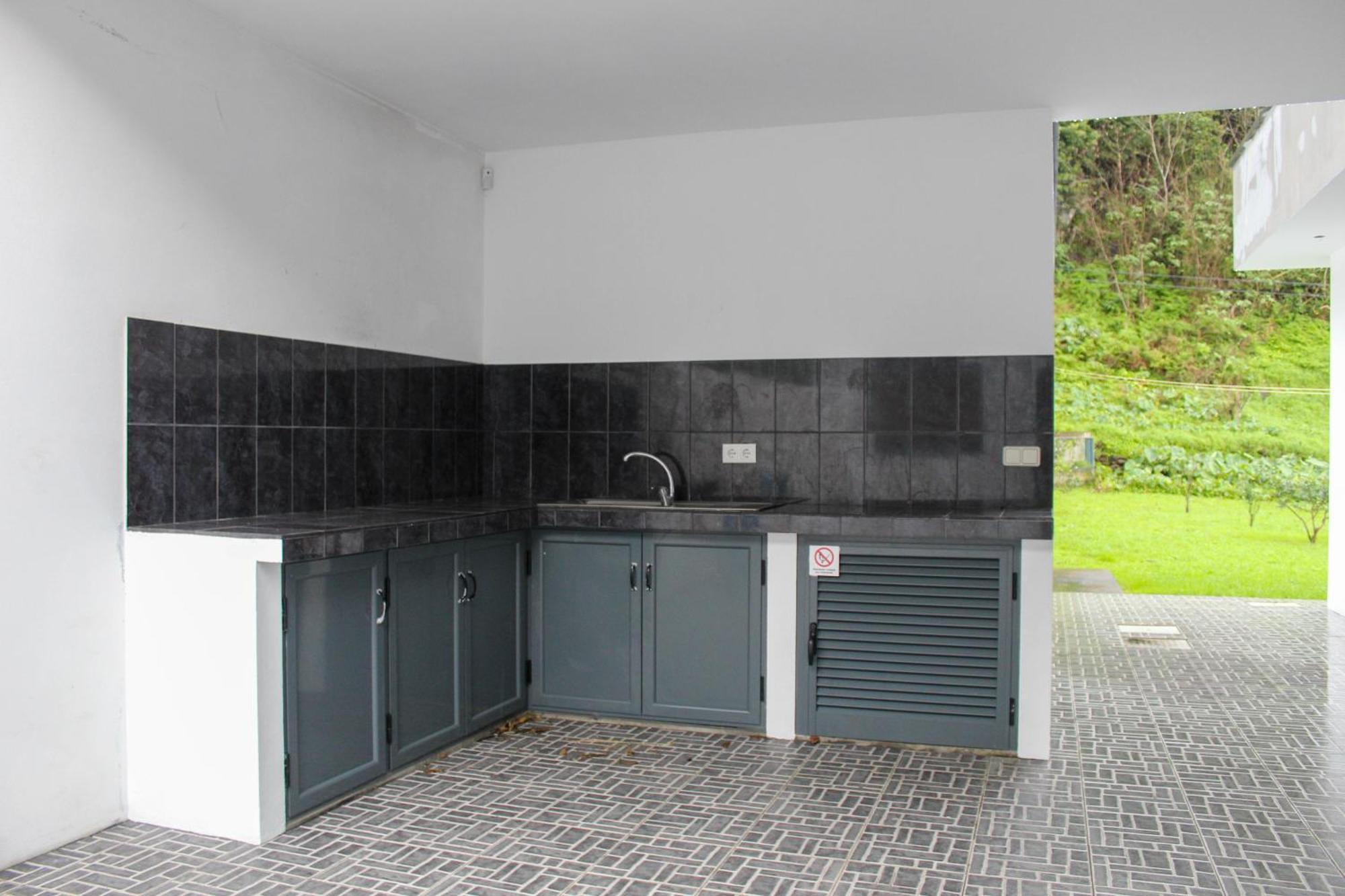 Holiday home Waterfall House Faial da Terra
