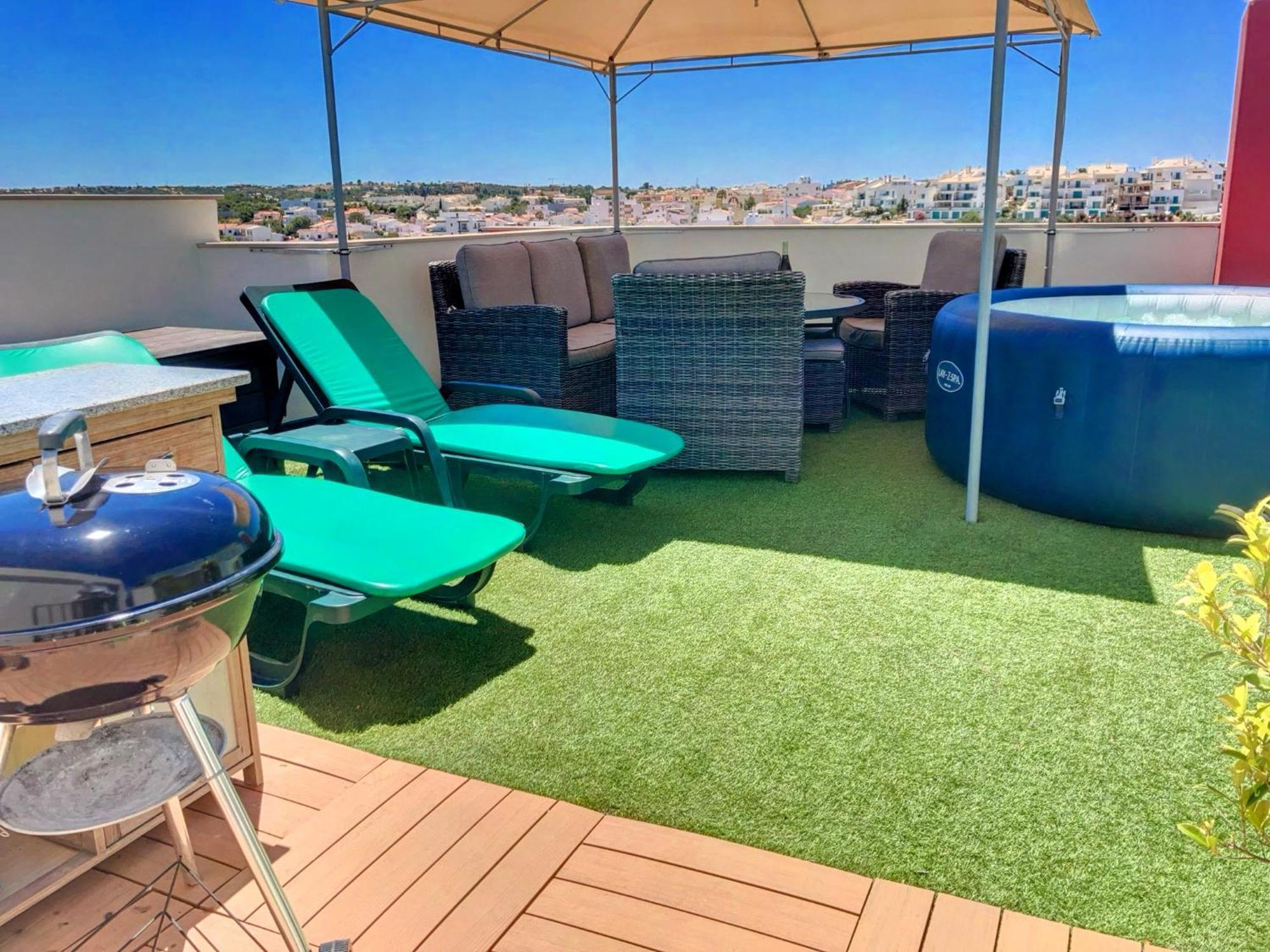 Alpha - 2 Bedrooms, Private Rooftop Patio With Hot Tub, Bbq And View Ferragudo (Faro)