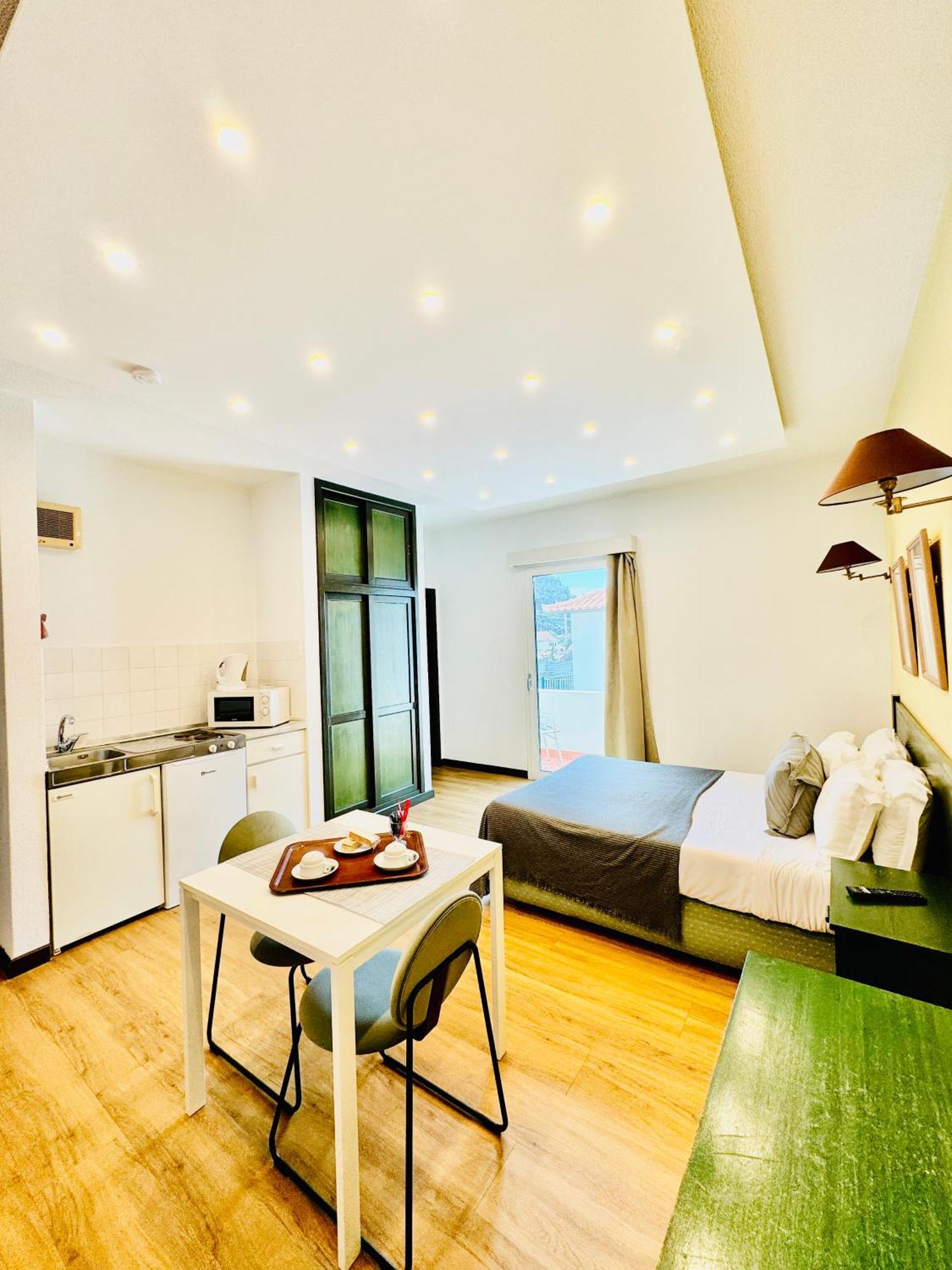 Vale Mar Guest * Ribeira Brava
