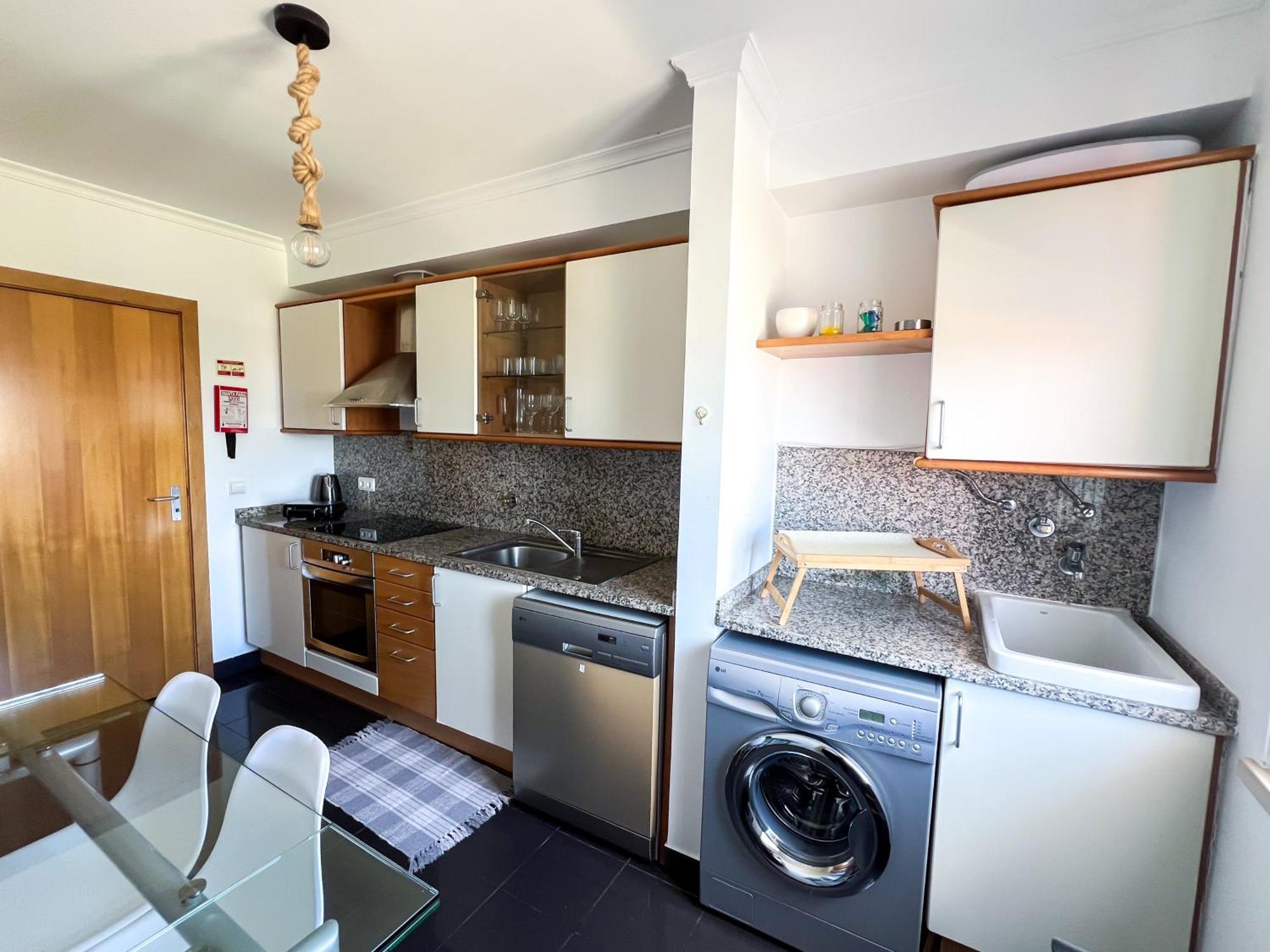 The Pink - Holidays In Madeira Island Apartment