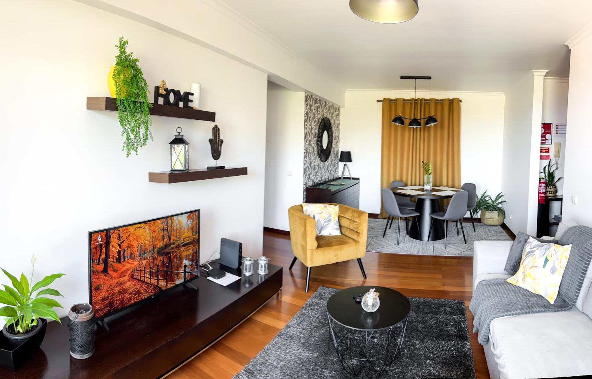 The Pink - Holidays In Madeira Island Apartment
