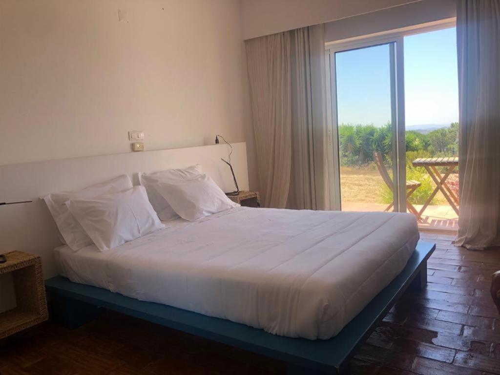 Alto Da Lua Bed & Breakfast Bordeira (Bordeira)