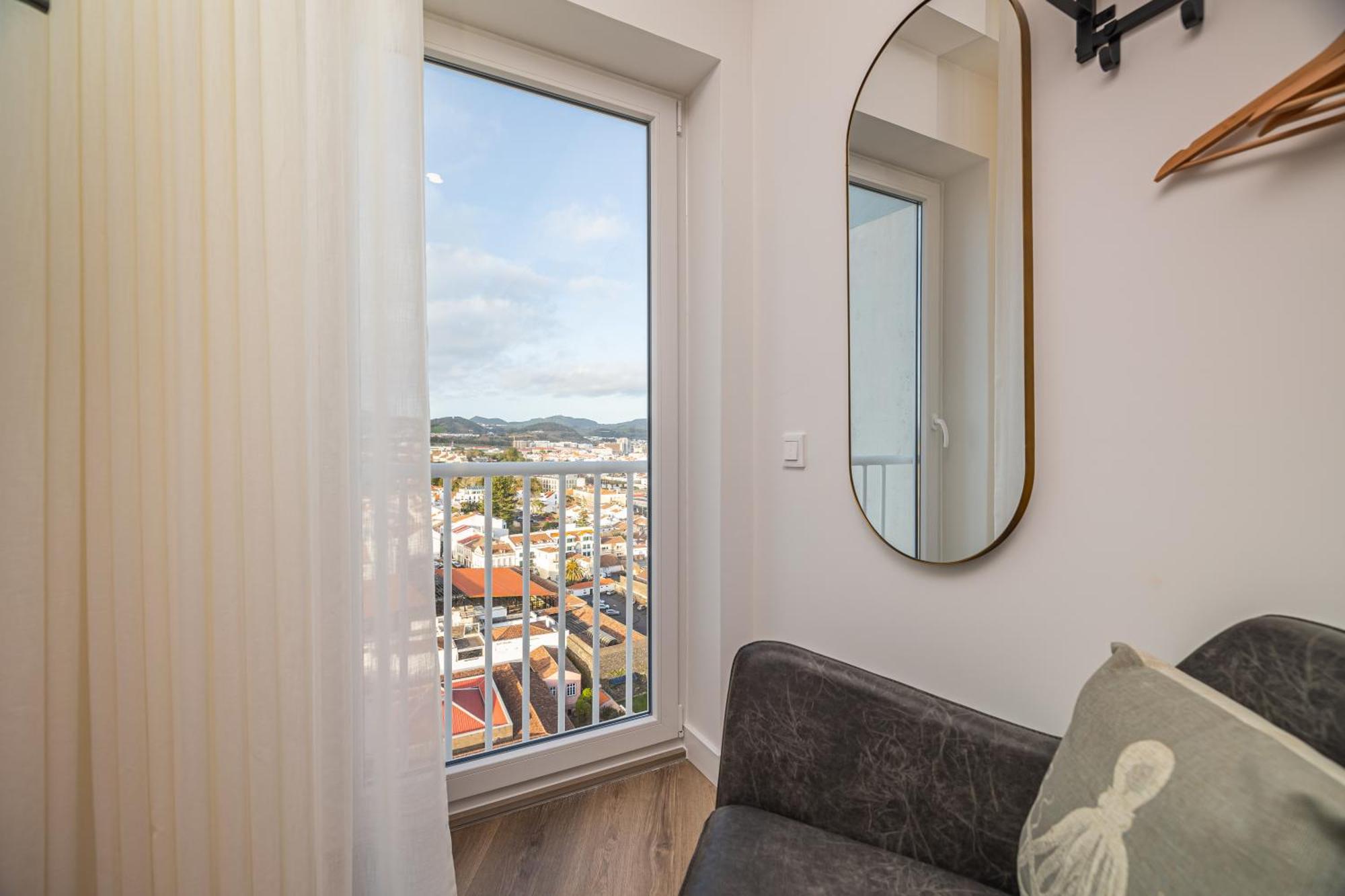 Azores Penthouse - Premium Flat