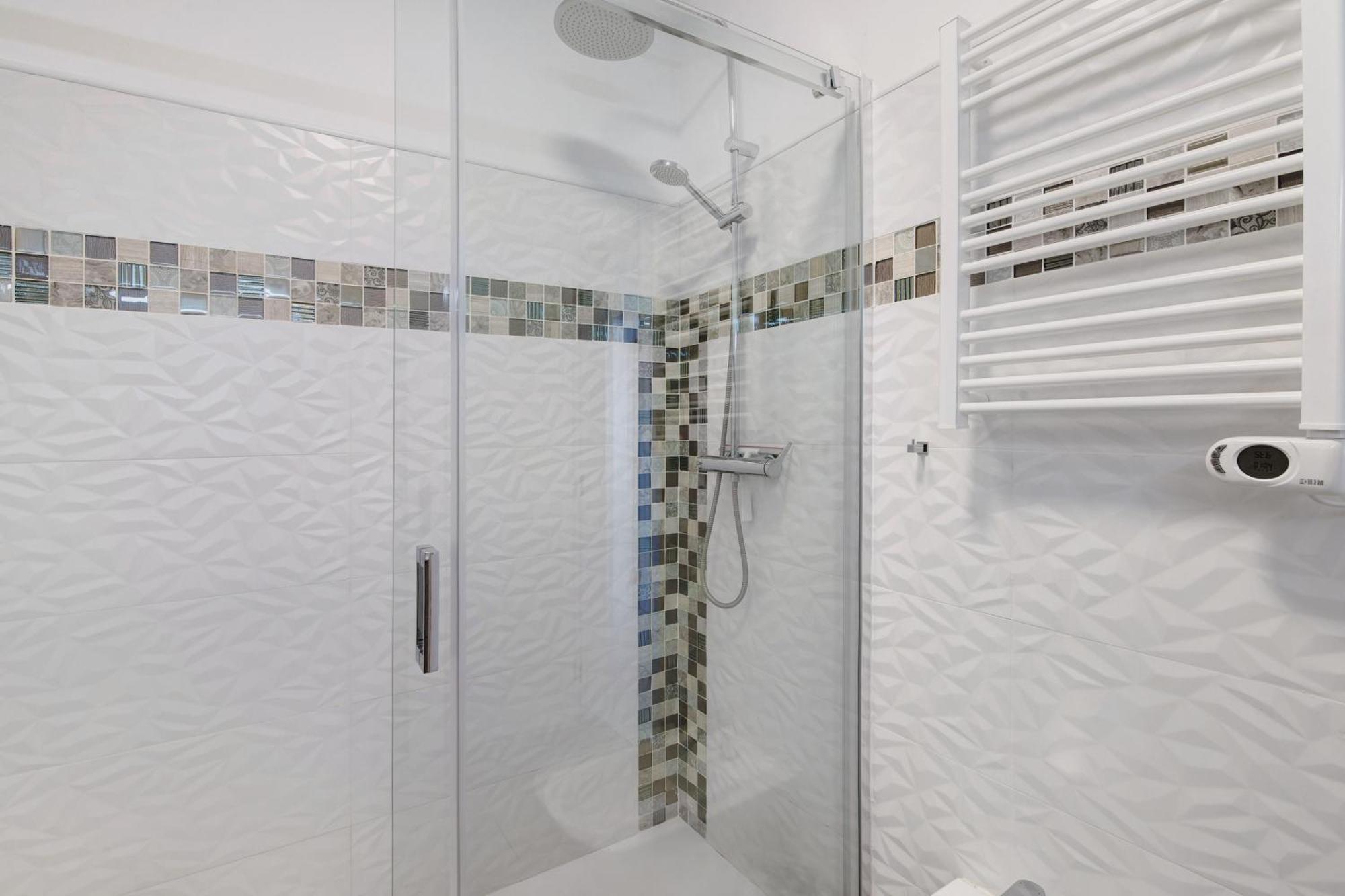 1 Bedroom Seaview Apartment