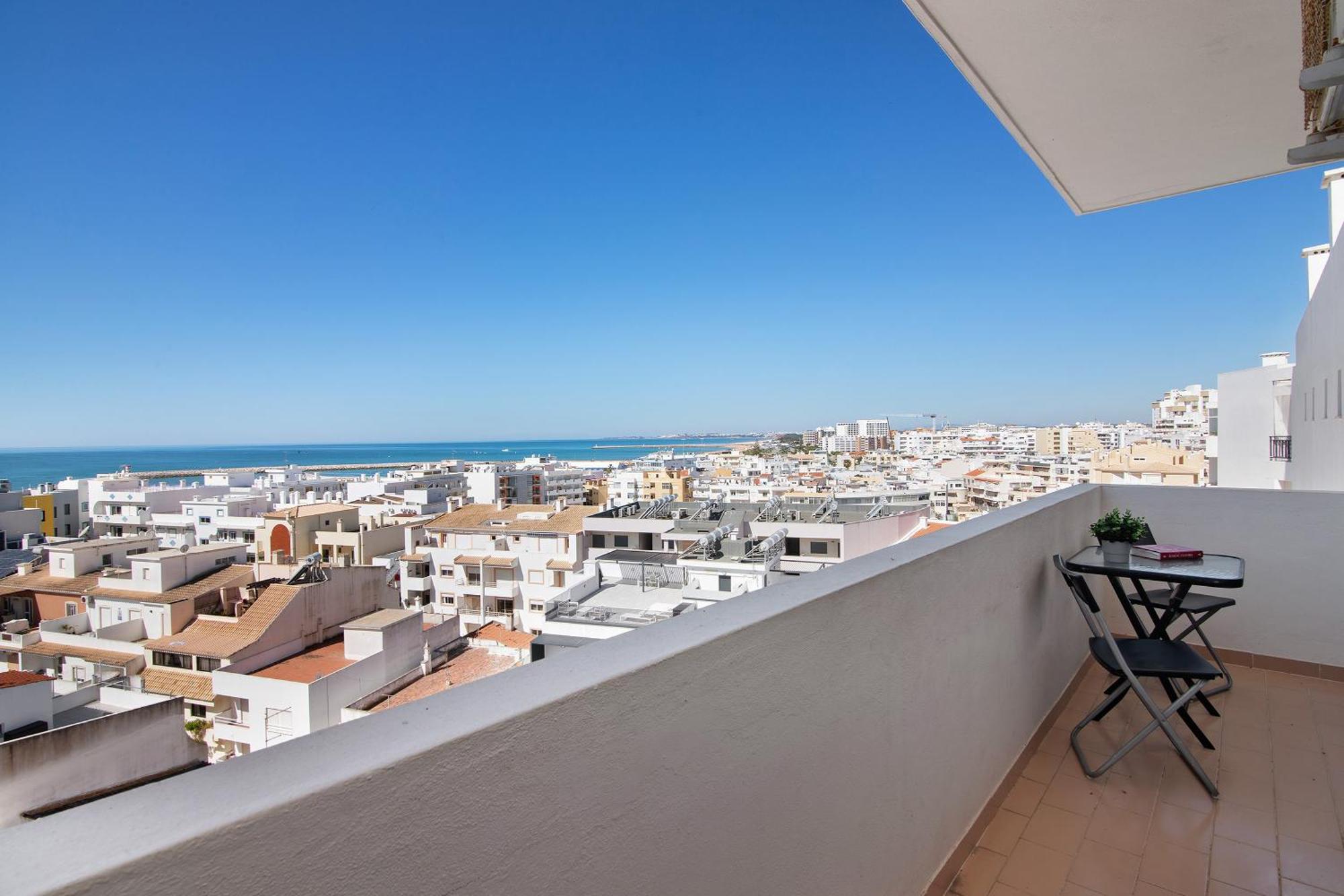 1 Bedroom Seaview Apartment Quarteira