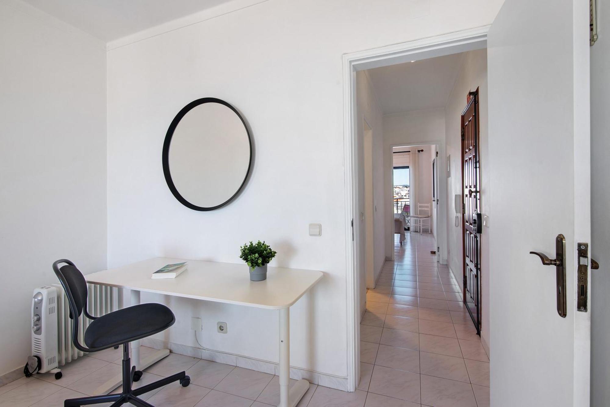 1 Bedroom Seaview * Quarteira