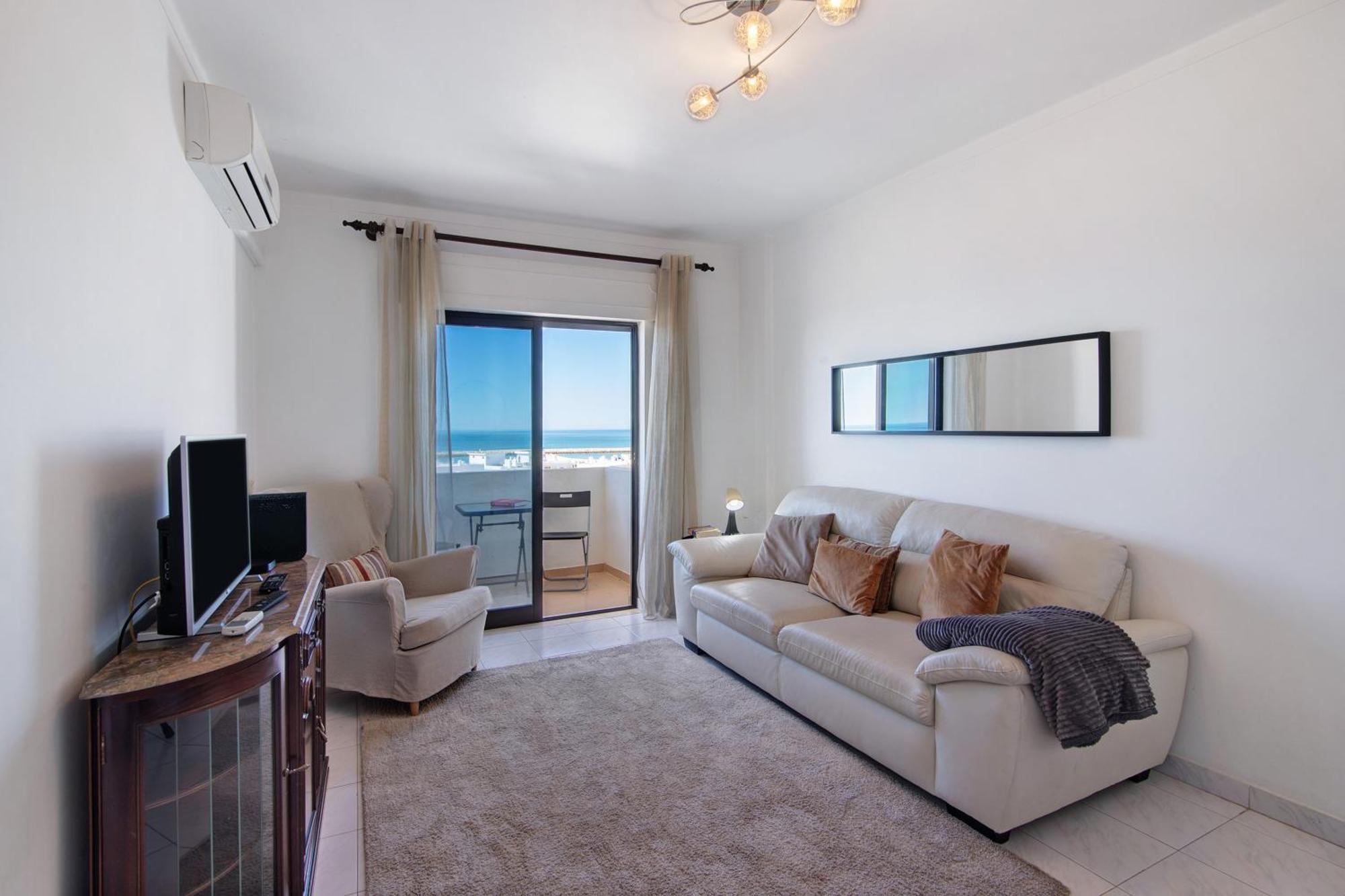 1 Bedroom Seaview *