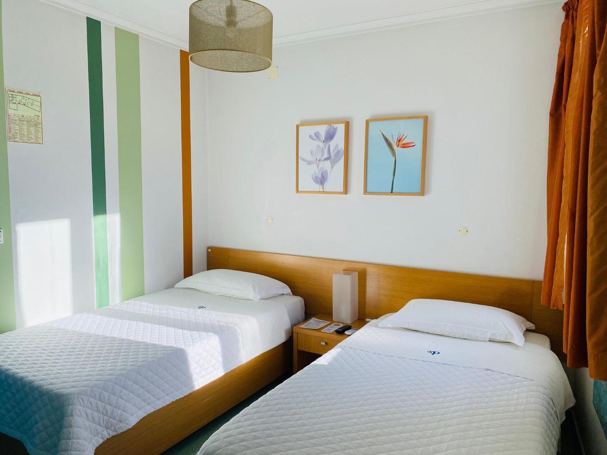 Weaa Hotel Nazare