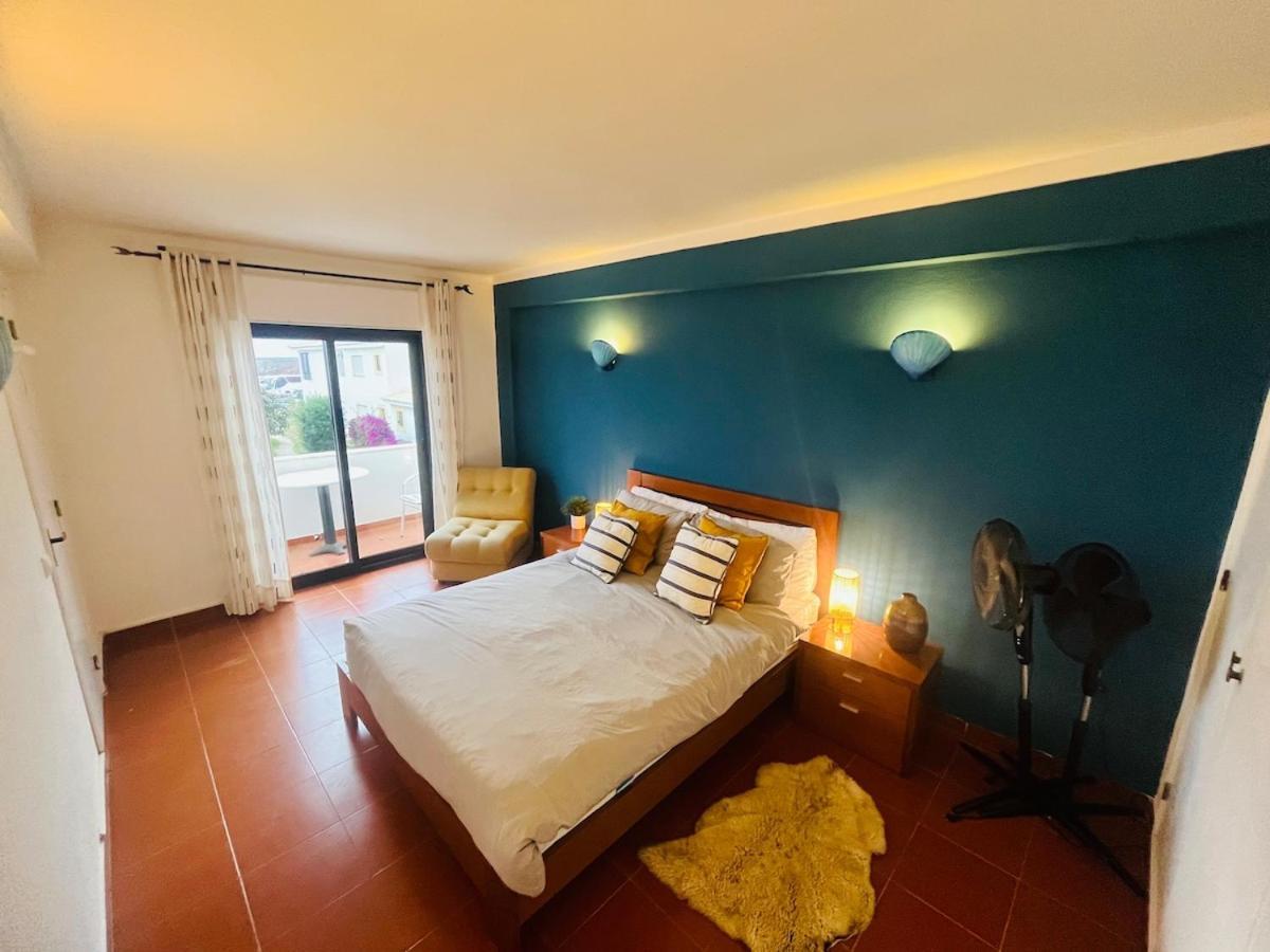 Surfside Sunny Seaview With Balcony Apartment Sagres