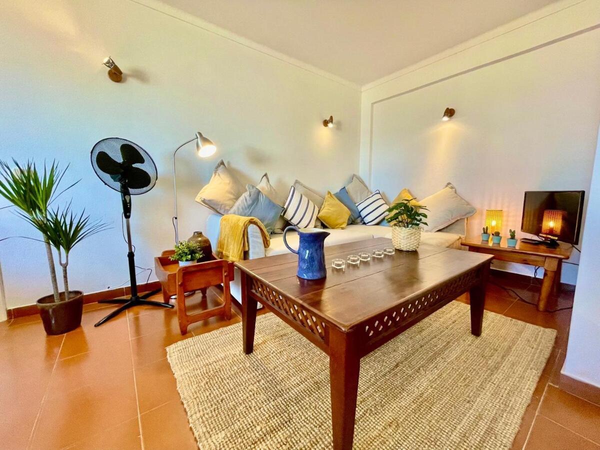 Surfside Sunny Seaview With Balcony Apartment Sagres