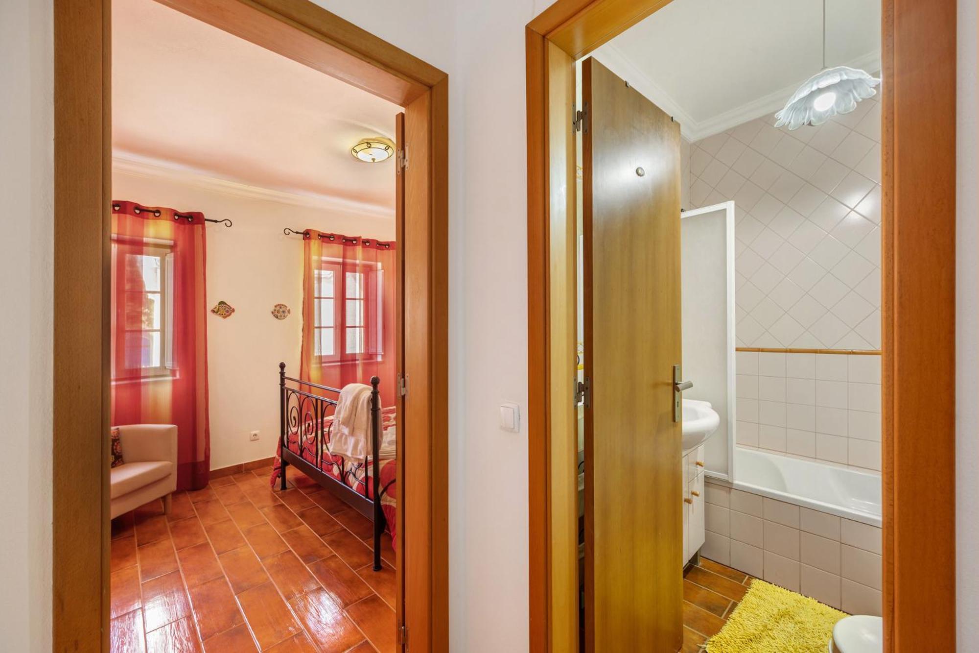- A Casa Dos Avos Villa