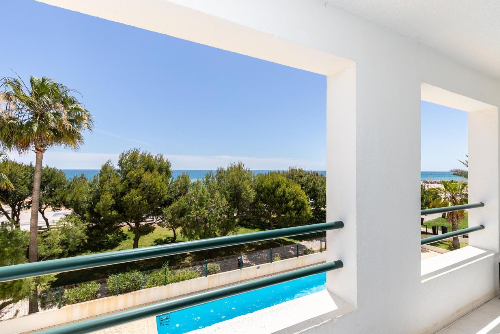 Apartamento First Line Front Pool Flat View *