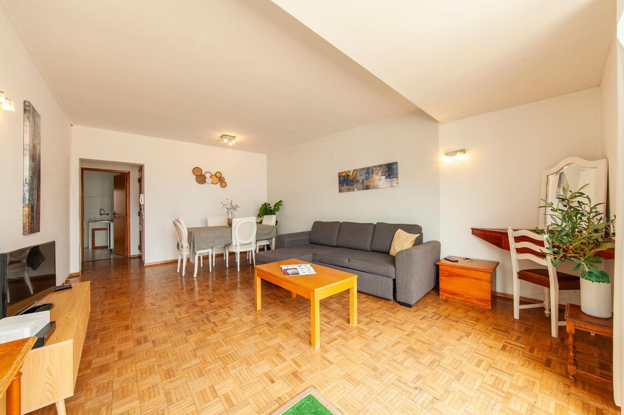 Rising Sun Apartment *