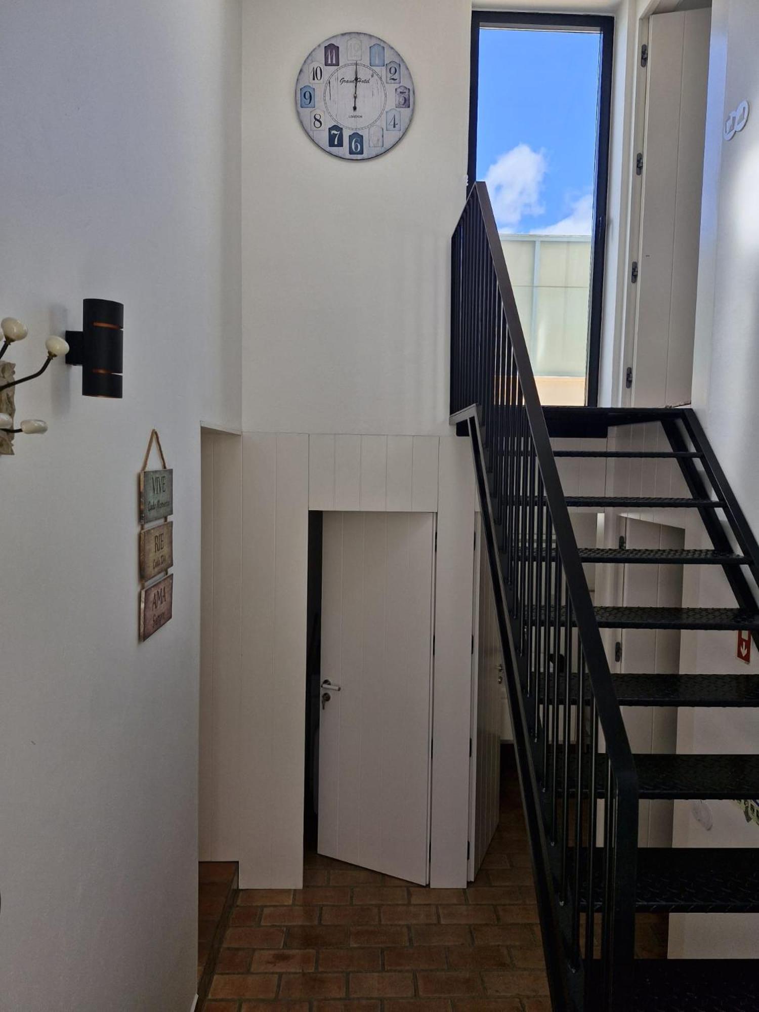 River View Terrace Villa *