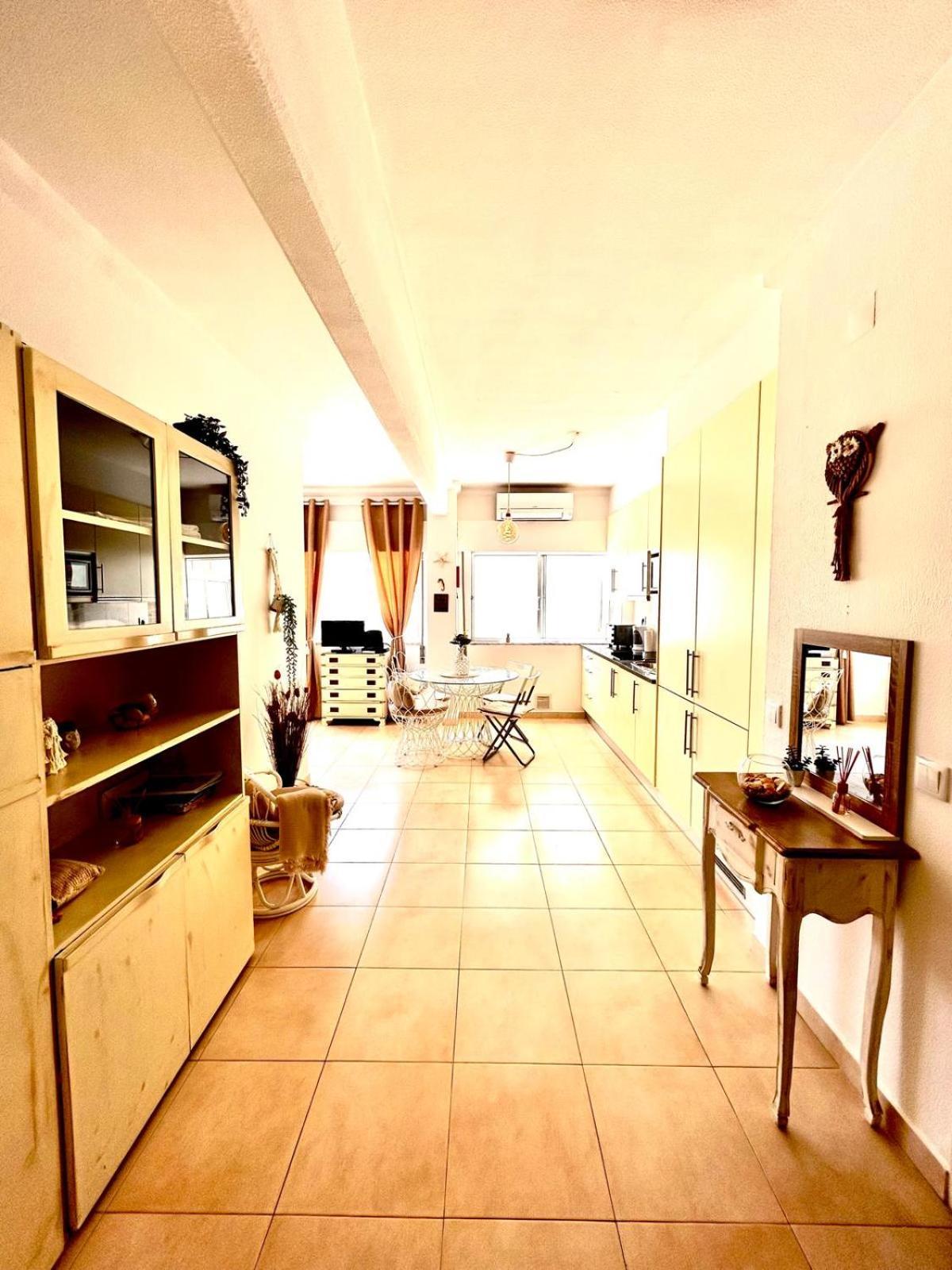 T1 Na 1 Linha Da Da Rocha Apartment *