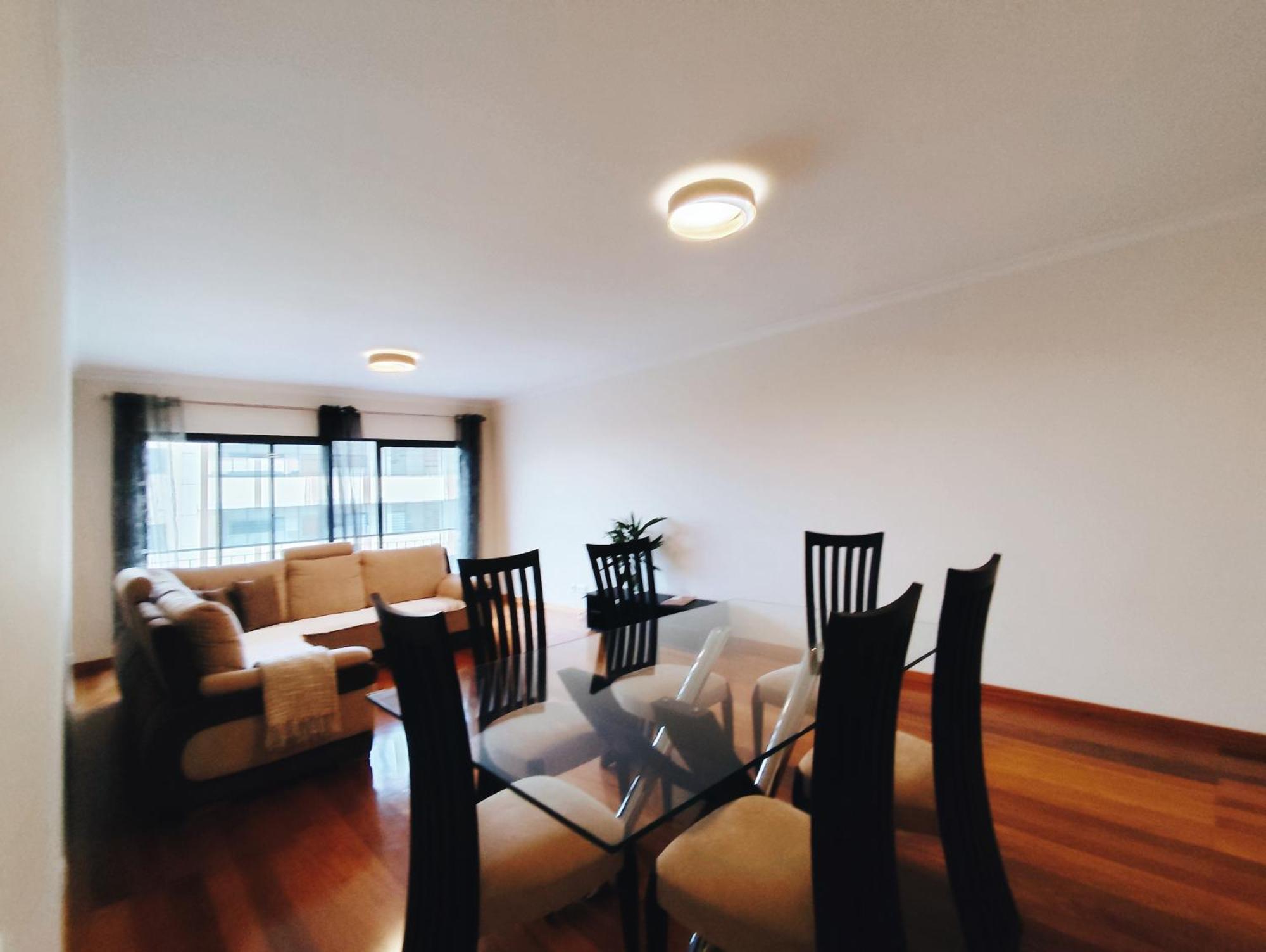 Coastal Comfort At Riverside - 4 Min To Airport!