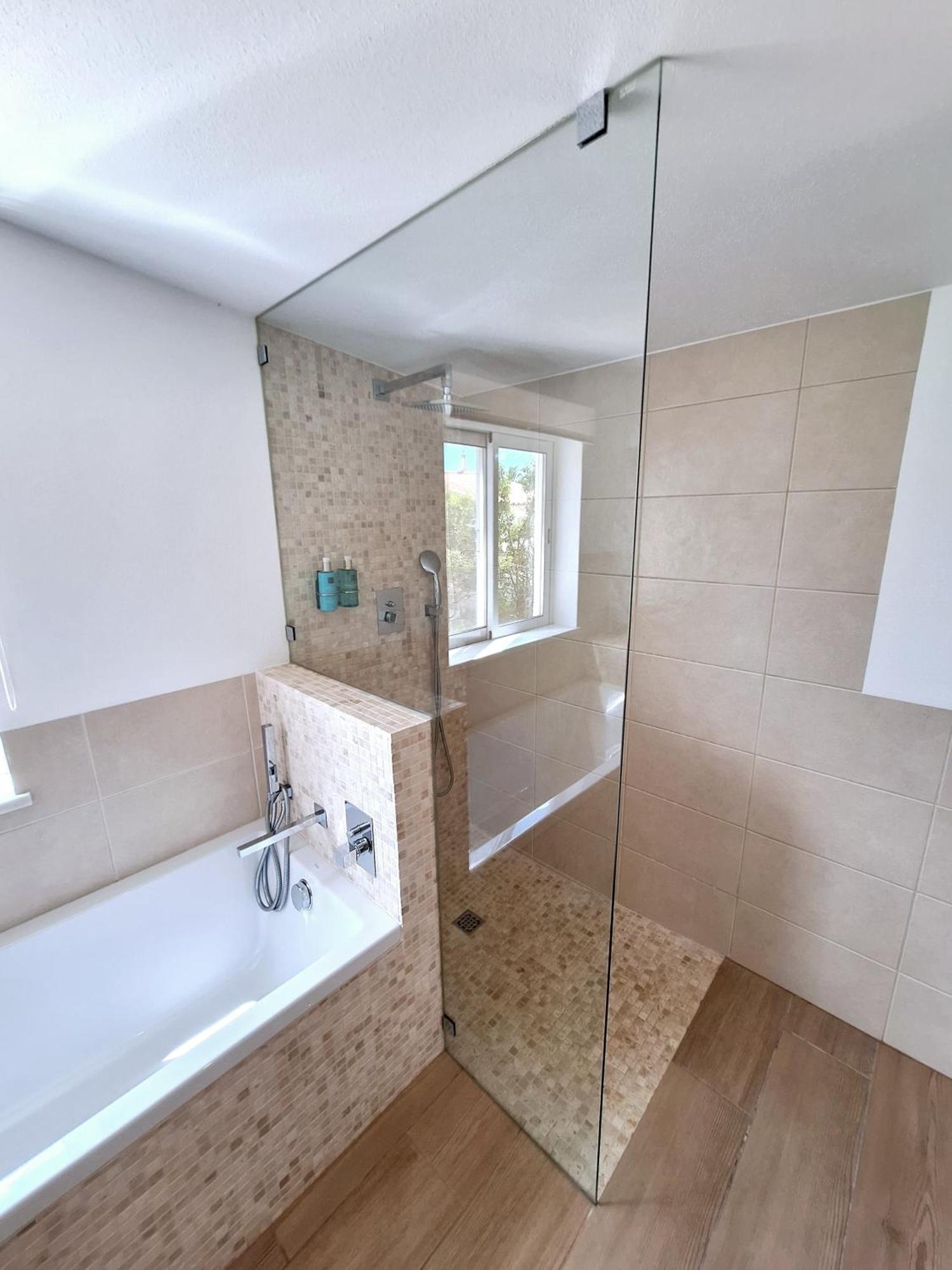 Romantik Guest house
