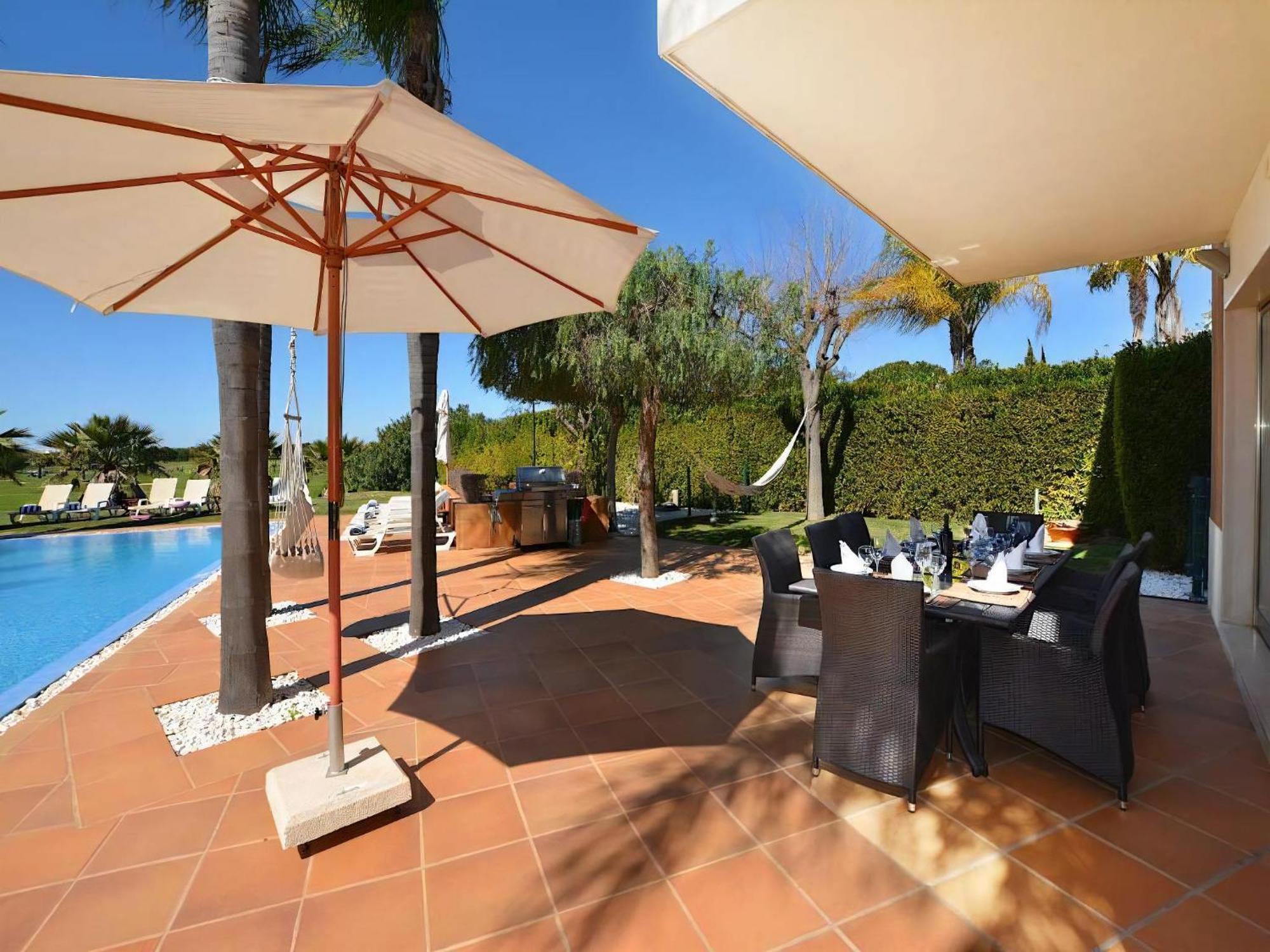 Special Vilamoura Villa 6 Bedrooms Villa Lagoon Private Pool With Great Golf Course Views Algarve