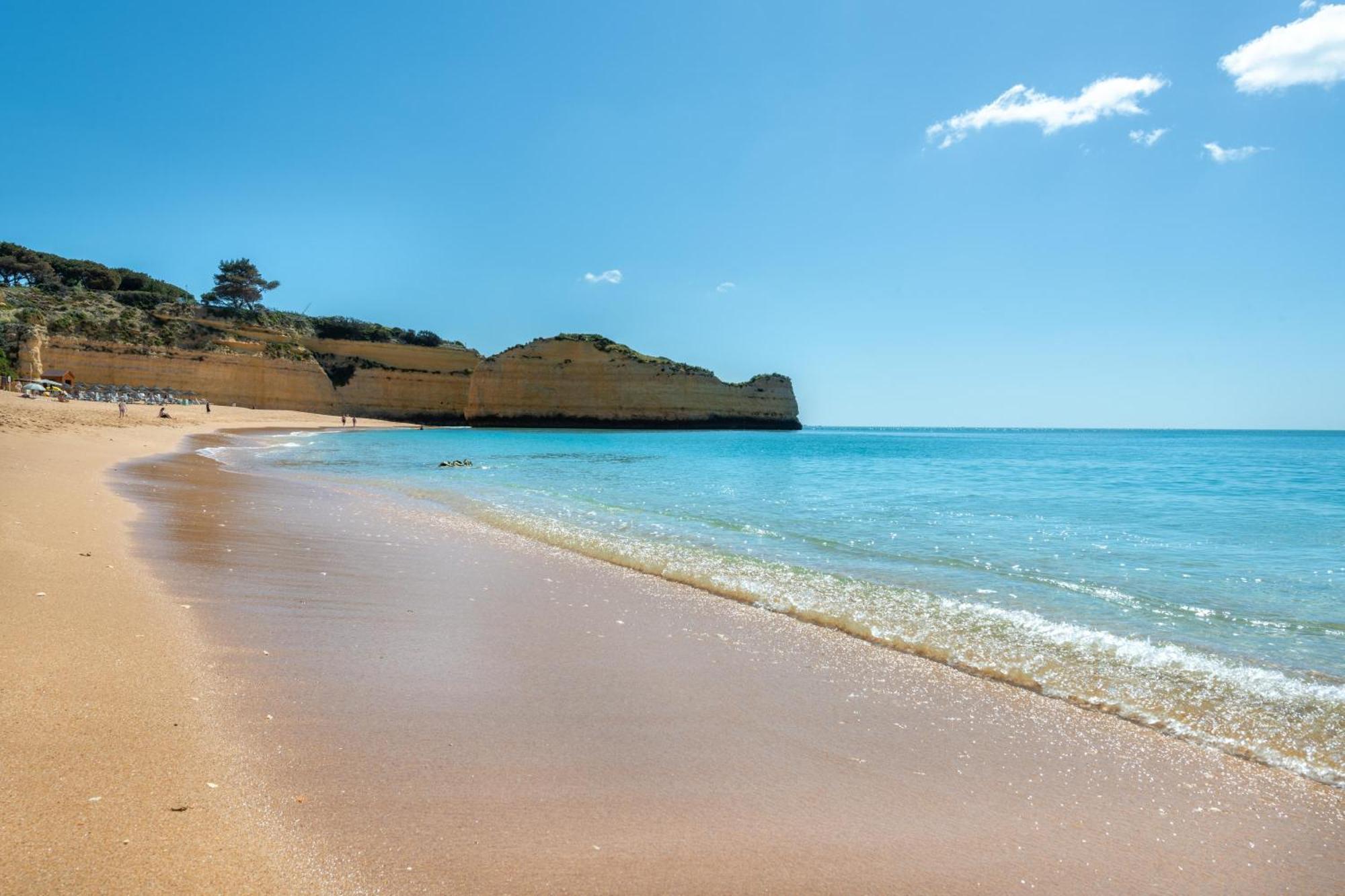 Gomes -free Airco, Wiffi & Swimming Pool- By Bedzy Porches (Algarve)