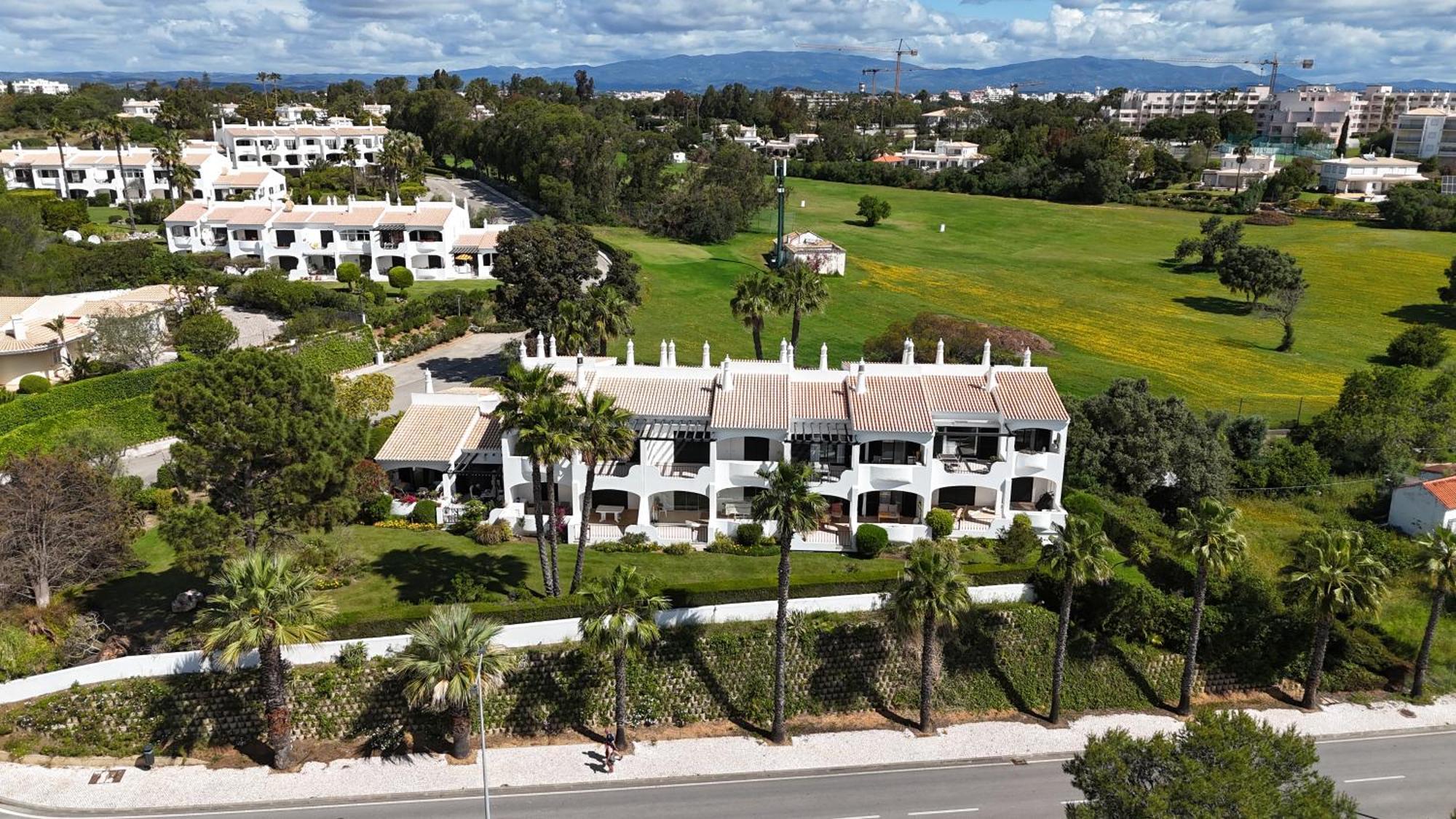 Luxury Modern T2 Ocean View - Free Parking - Pool Alvor