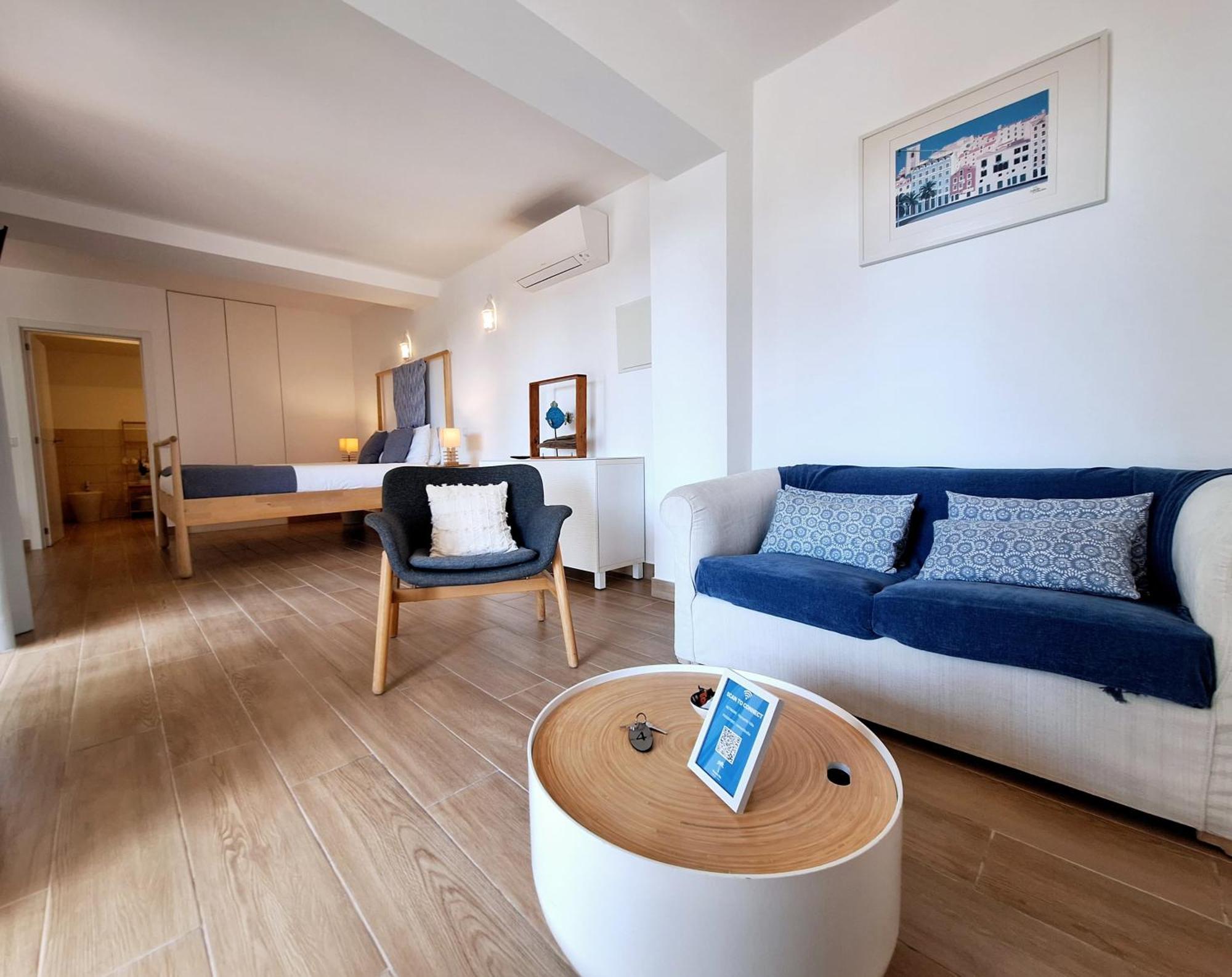 Romantik Guest house *