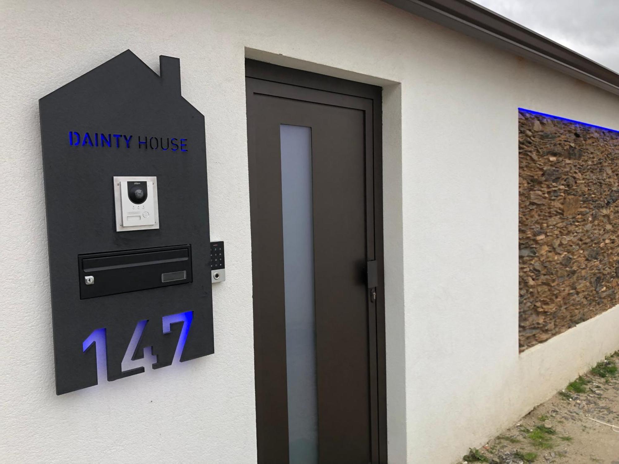 Dainty House * Ovar
