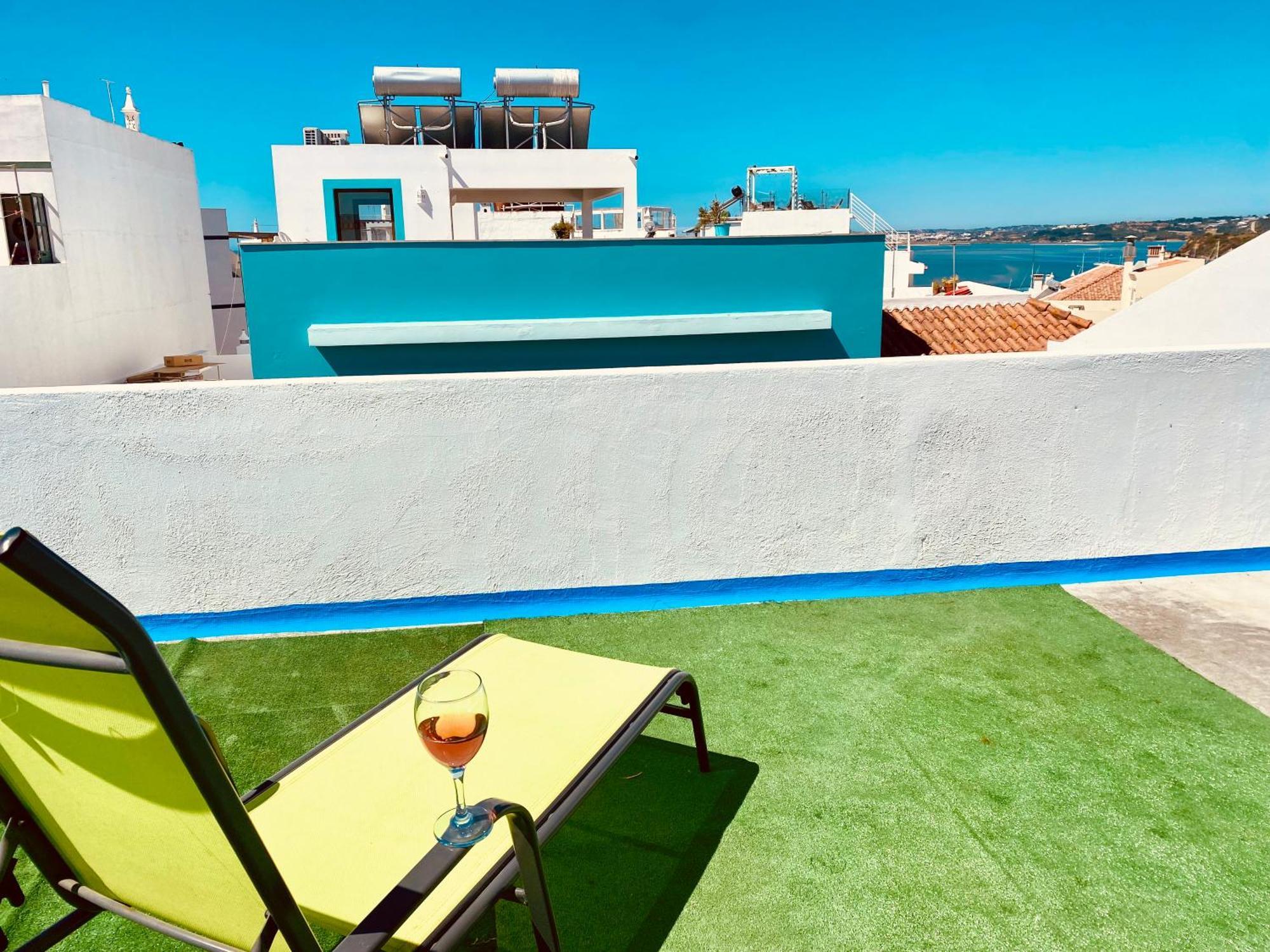 Casa de férias Bia Vintage - Casa Com Vista Mar, Terraco E Jardim No Centro De Alvor