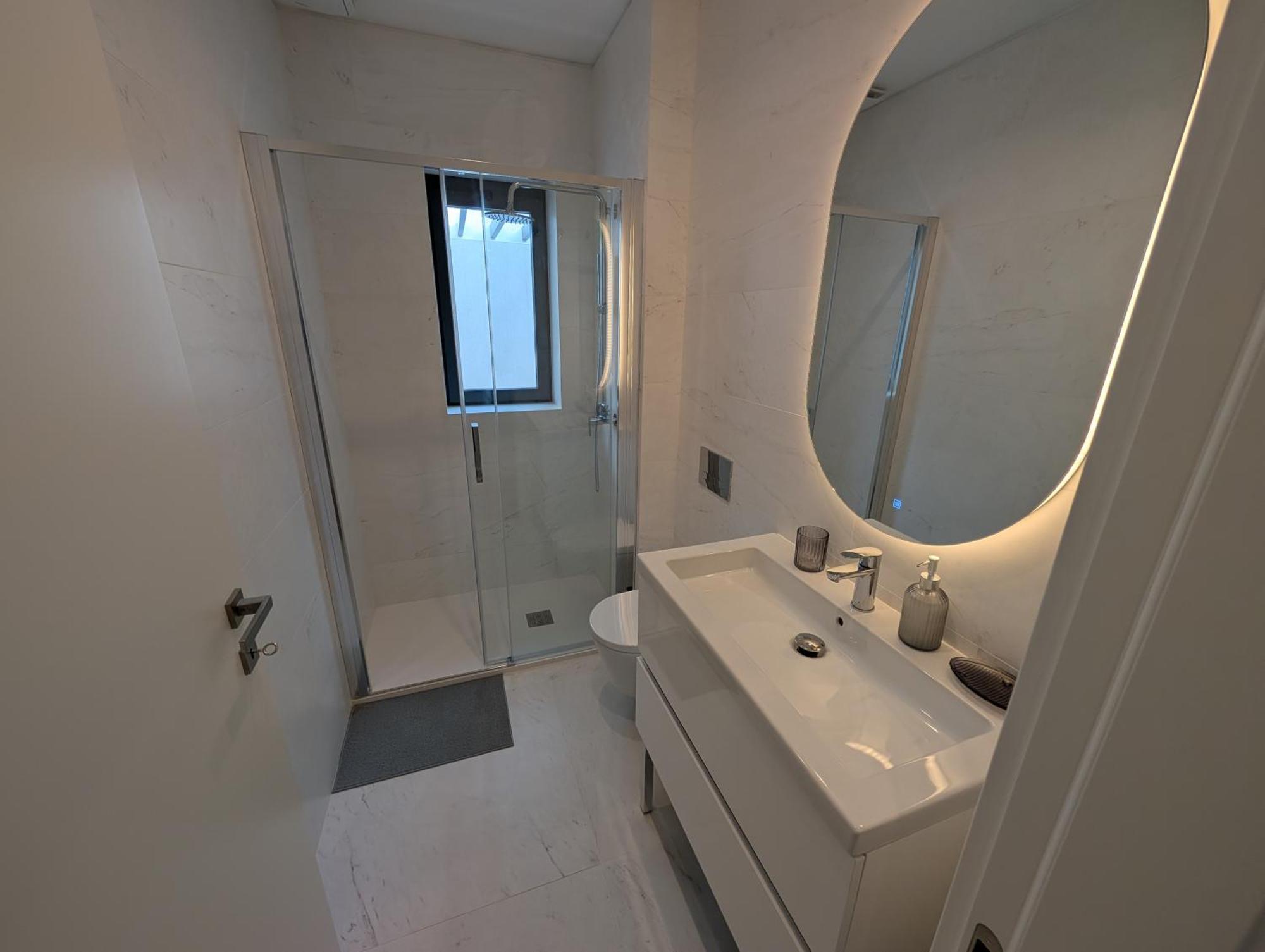 Apartment Breathtaking Oceanfront Living, Sunset Facing 3-bedroom Flat In Acqua Residences *