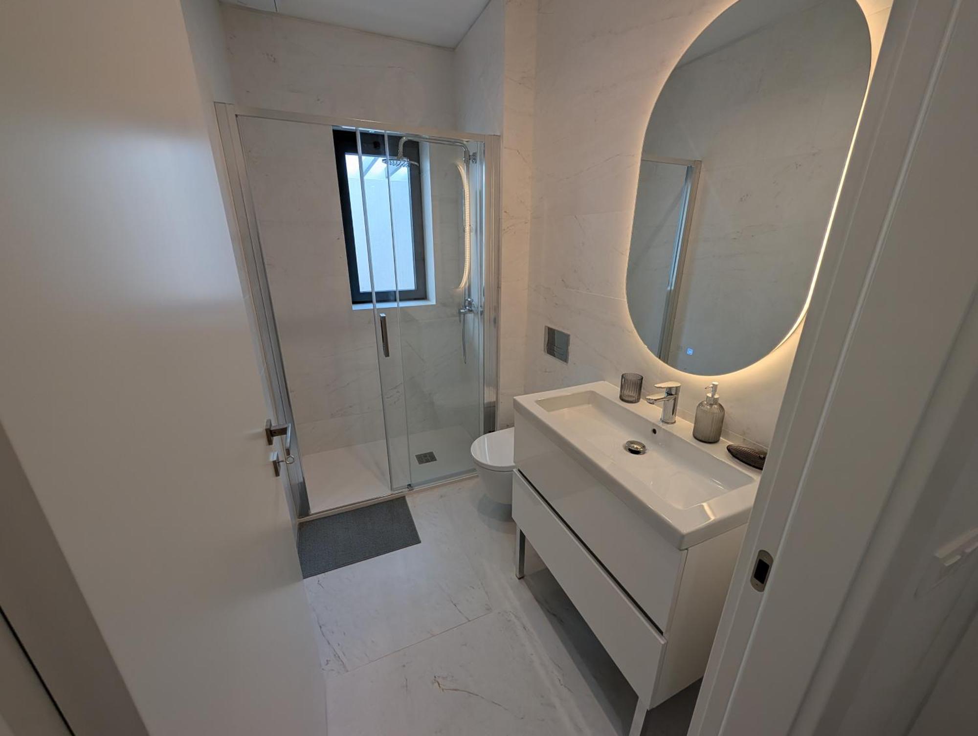 Breathtaking Oceanfront Living, Sunset Facing 3-bedroom Flat In Acqua Residences Apartment
