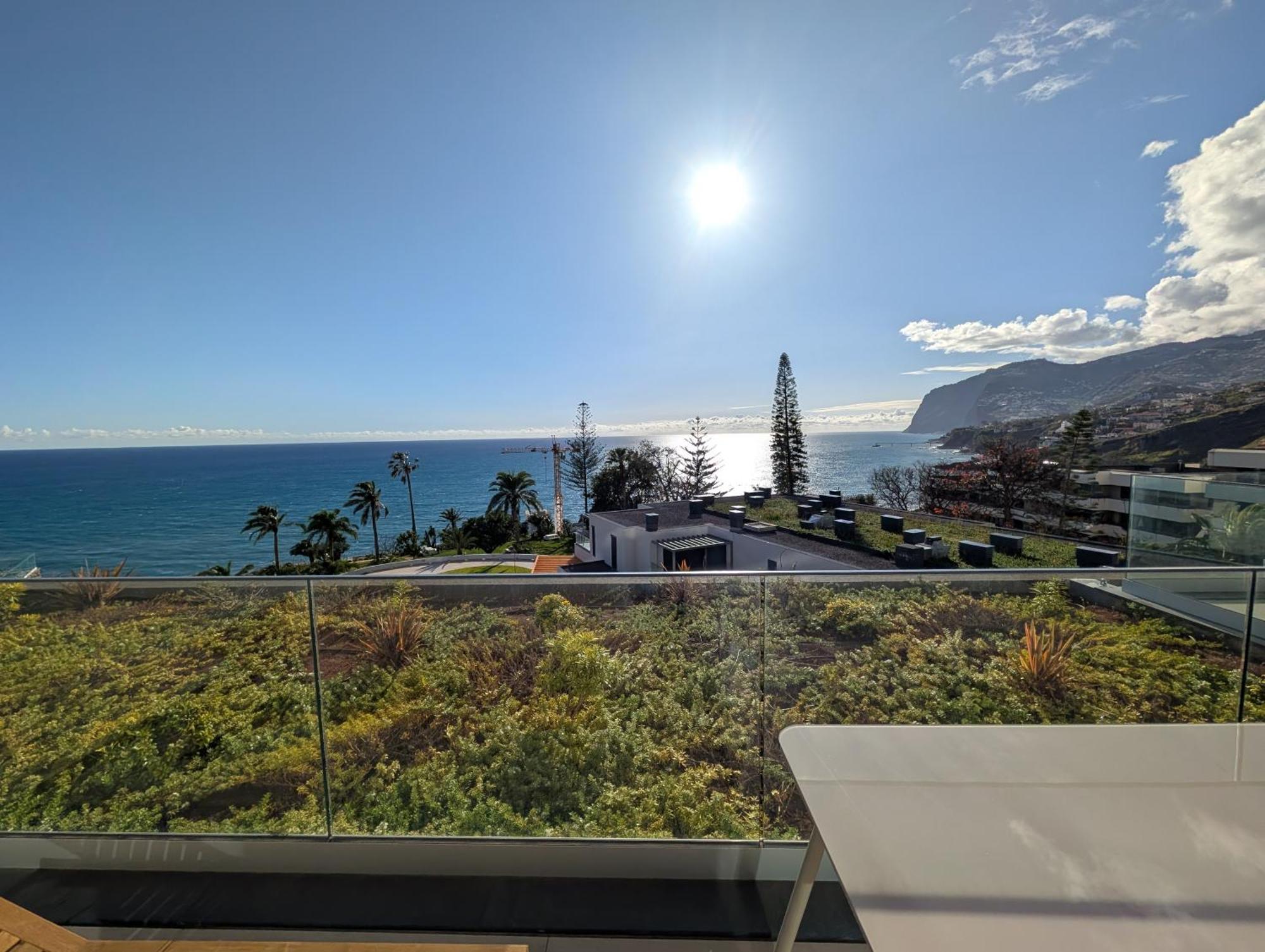 Apartment Breathtaking Oceanfront Living, Sunset Facing 3-bedroom Flat In Acqua Residences