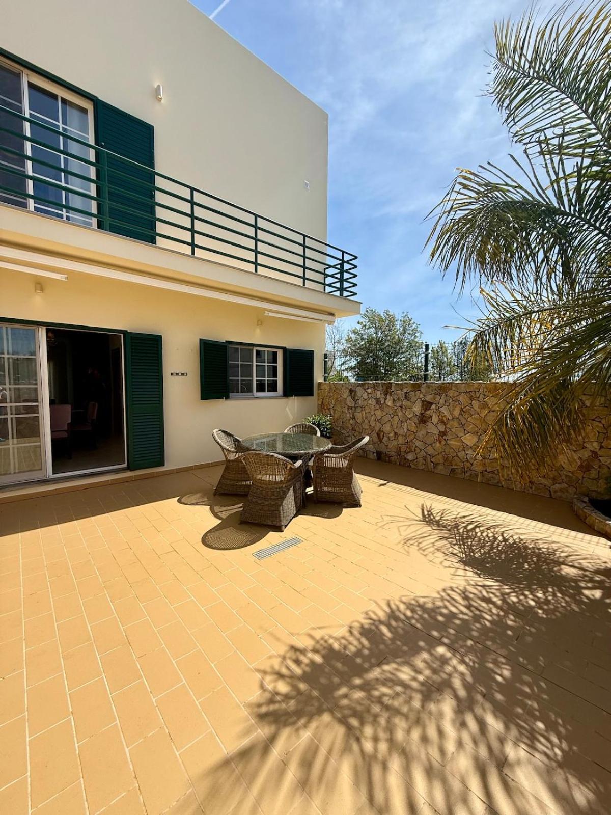 Villa Ama House, Fuseta